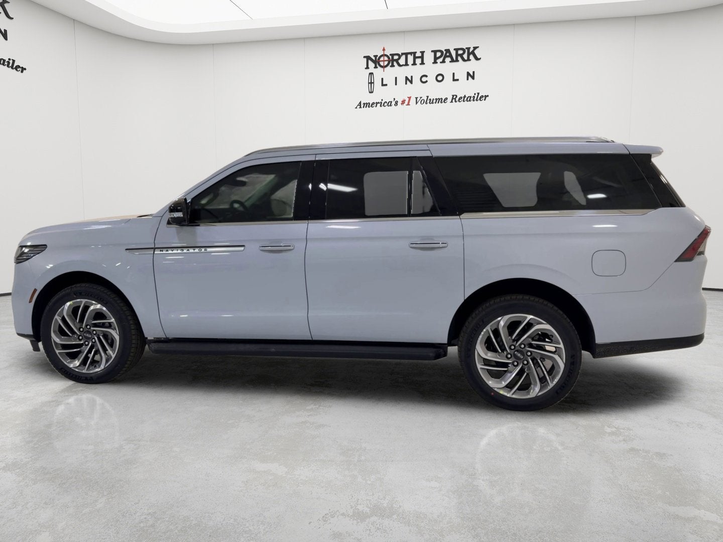 2026 Lincoln Navigator L Premiere