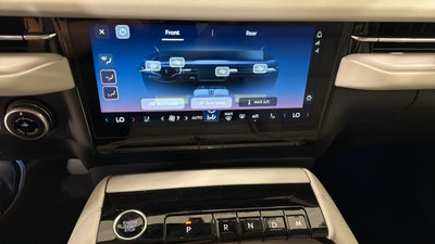 2026 Lincoln Navigator L Premiere