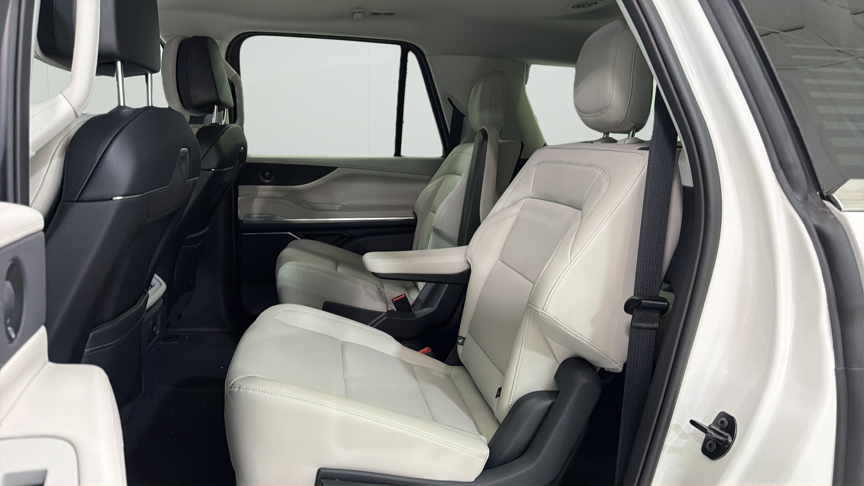 2026 Lincoln Navigator L Premiere