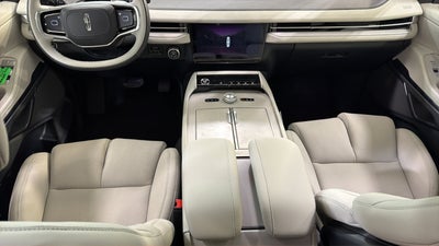 2026 Lincoln Navigator L Premiere