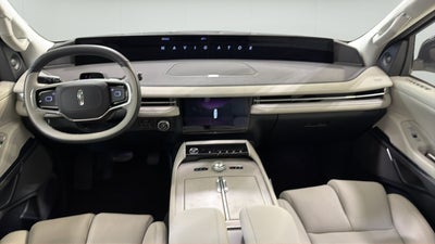 2026 Lincoln Navigator L Premiere