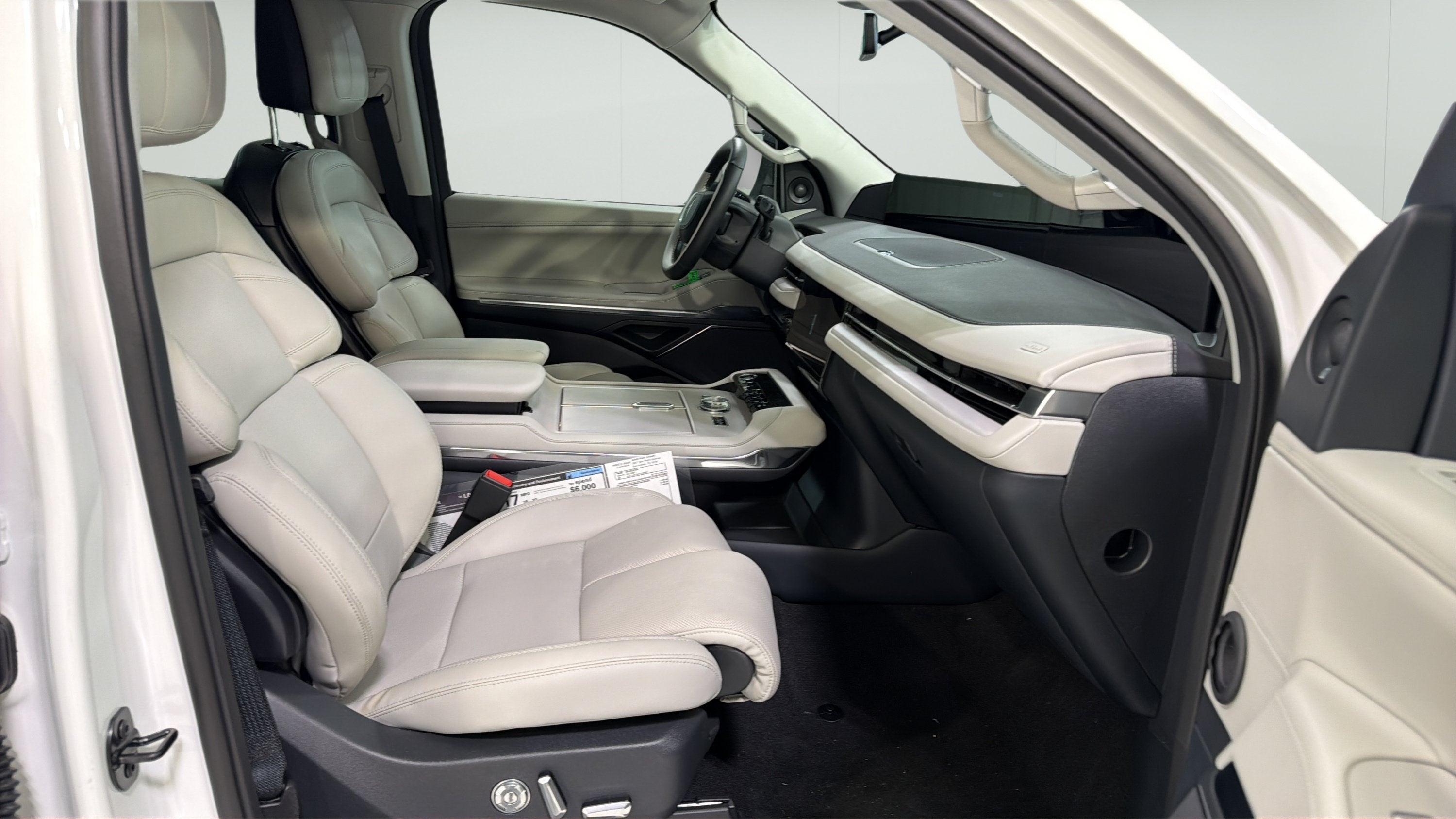 2026 Lincoln Navigator L Premiere