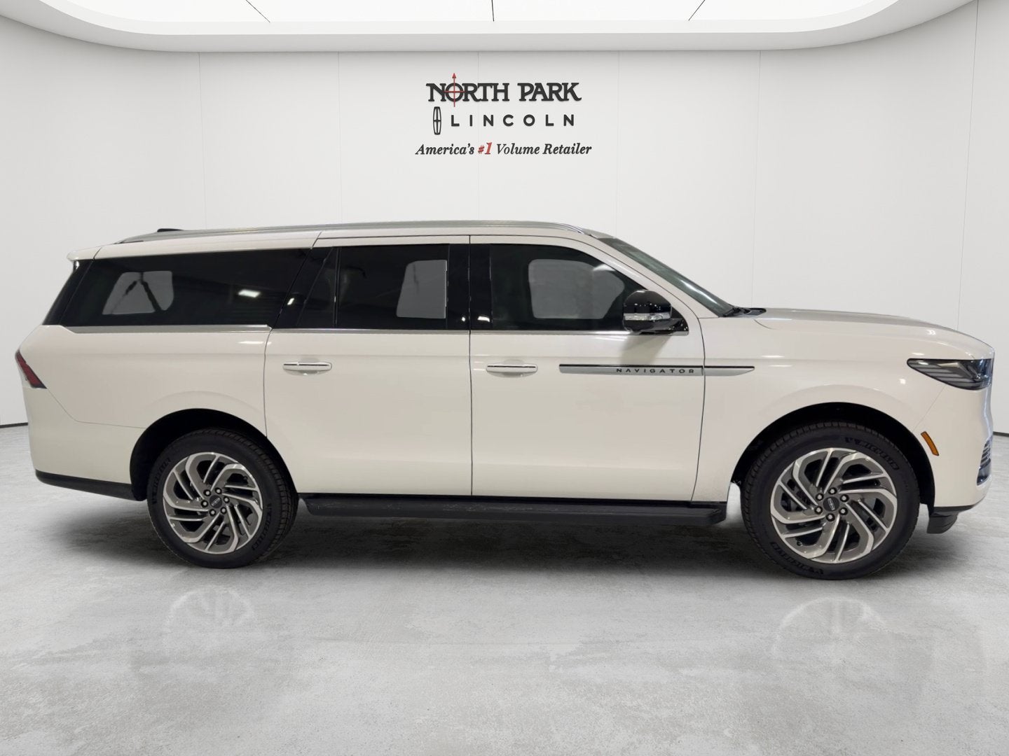 2026 Lincoln Navigator L Premiere