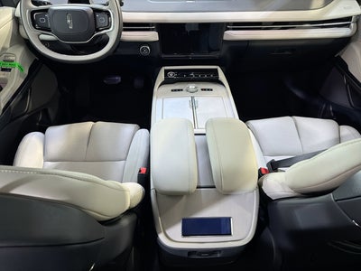 2026 Lincoln Navigator L Premiere