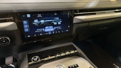 2026 Lincoln Navigator L Premiere