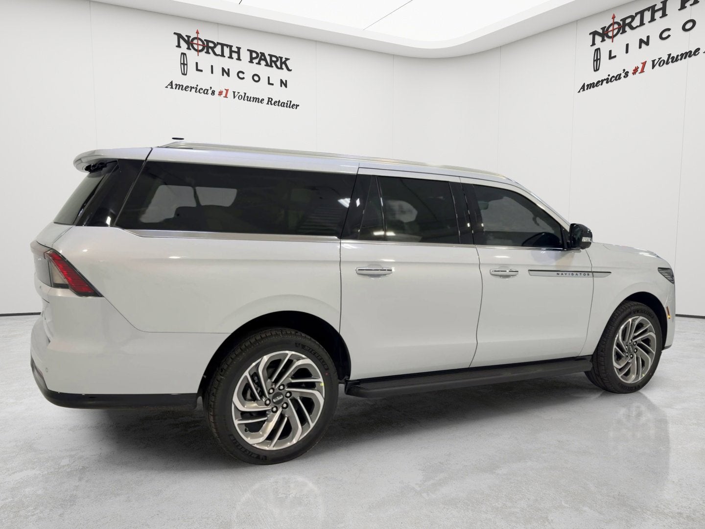 2026 Lincoln Navigator L Premiere