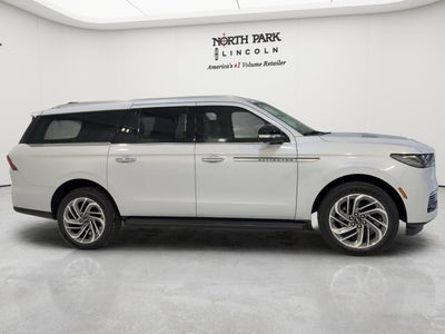 2026 Lincoln Navigator L Premiere