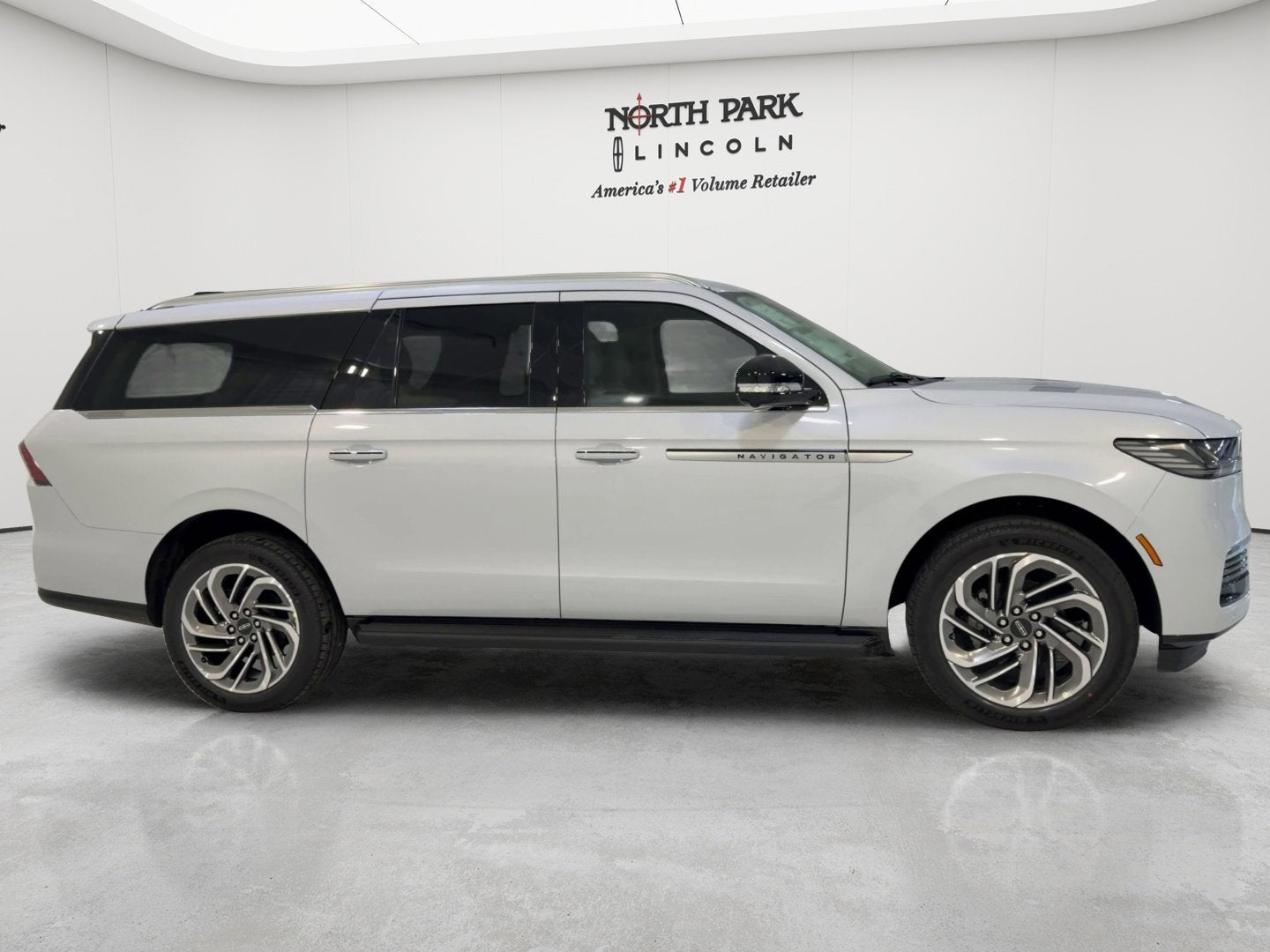 2026 Lincoln Navigator L Premiere