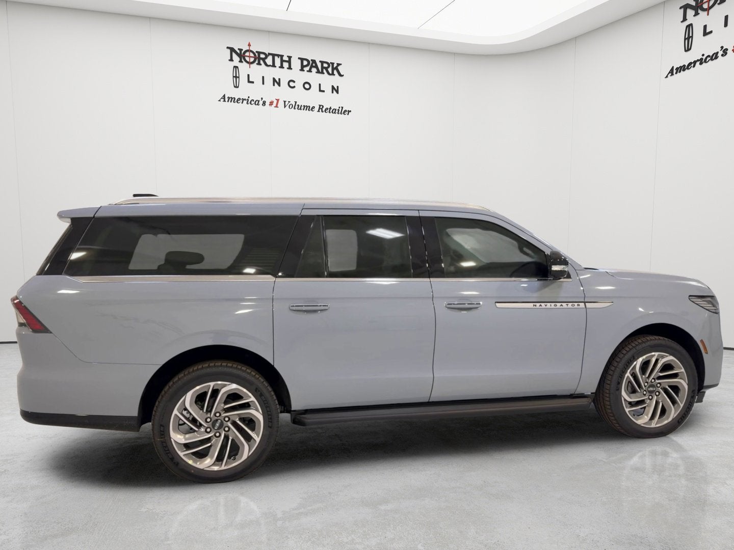 2026 Lincoln Navigator L Premiere