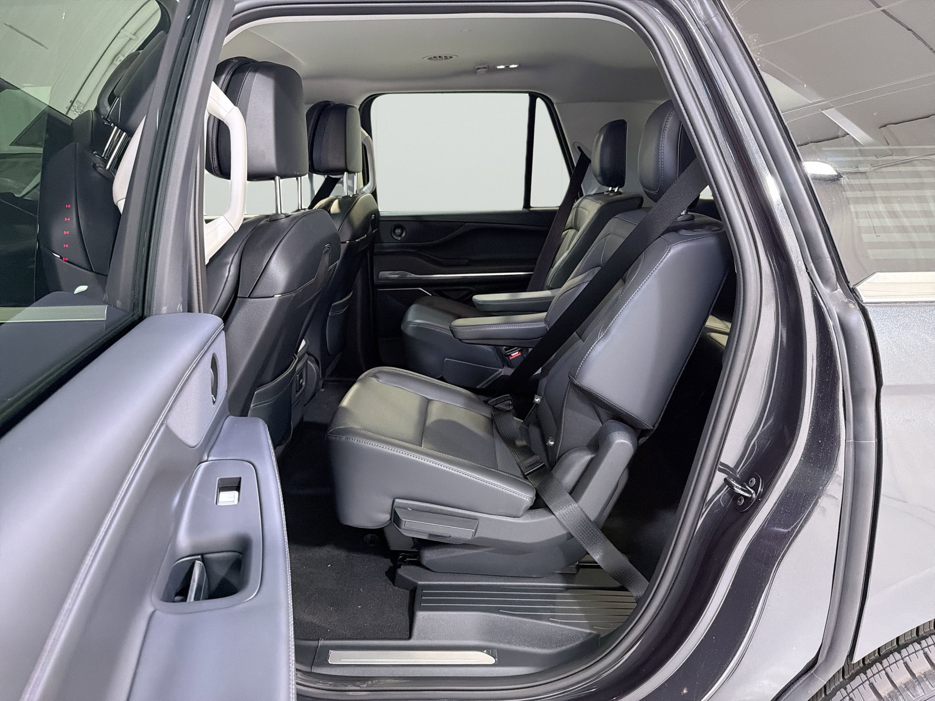 2026 Lincoln Navigator L Premiere