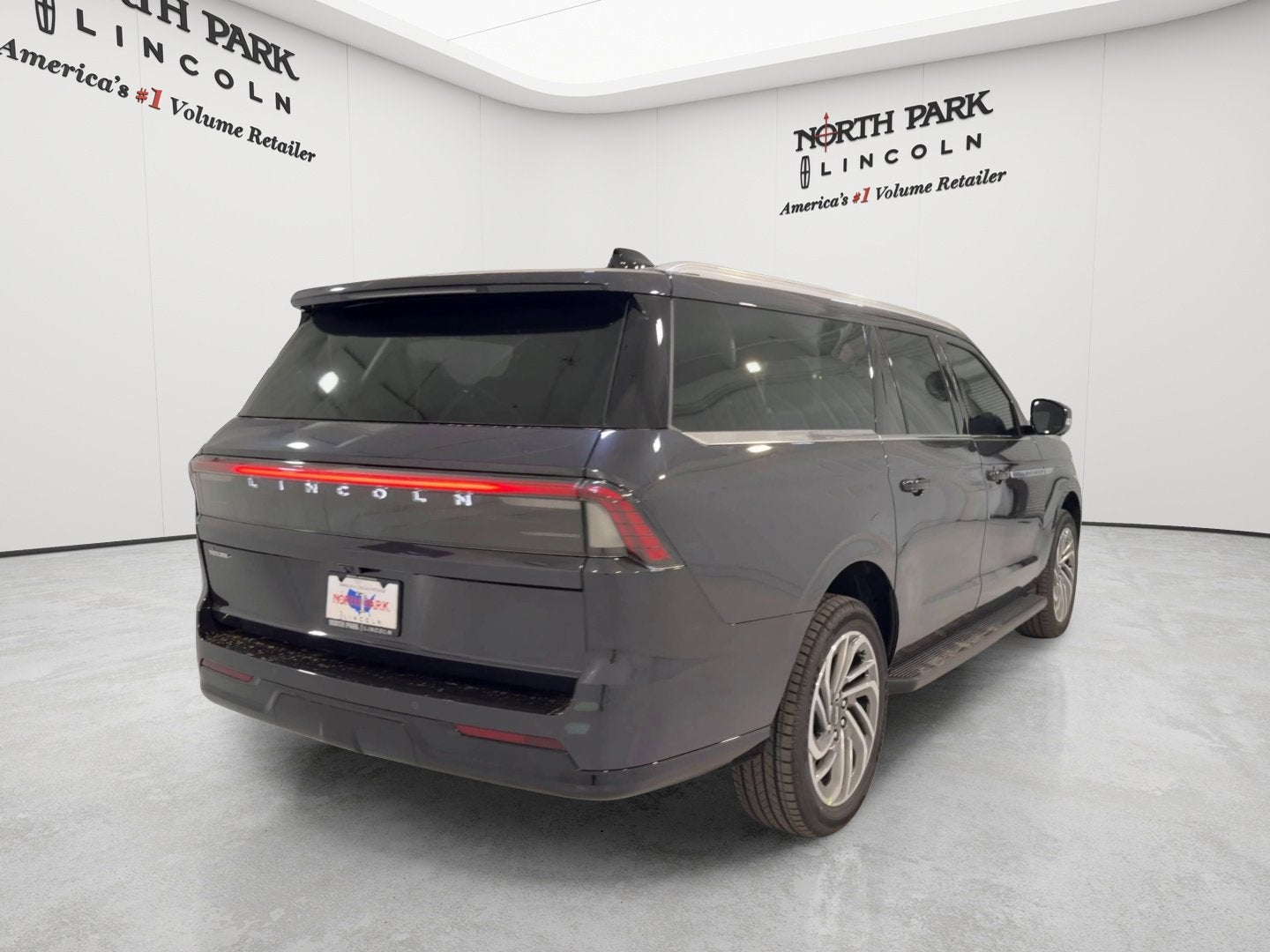 2026 Lincoln Navigator L Premiere