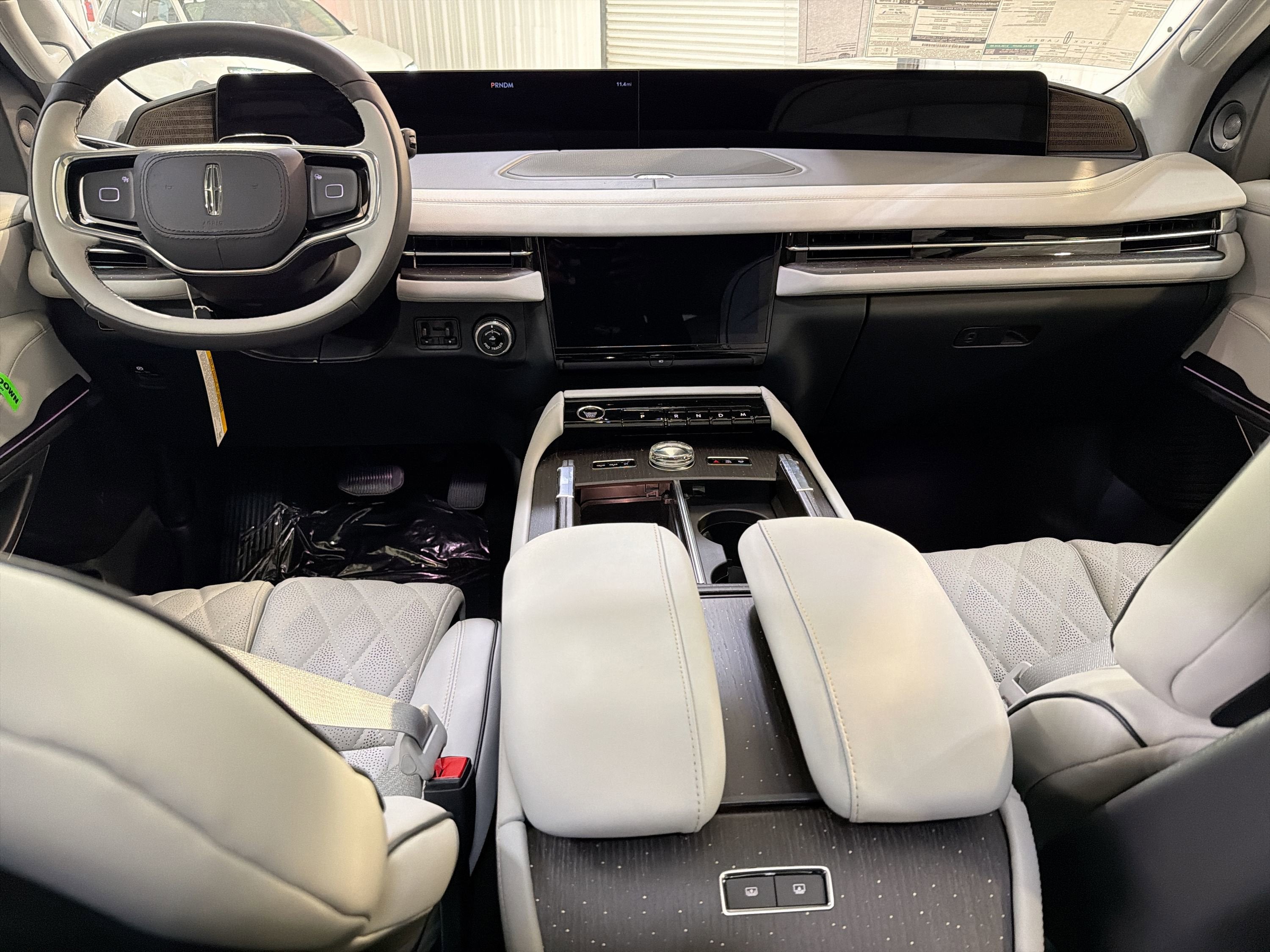 2025 Lincoln Navigator L Black Label