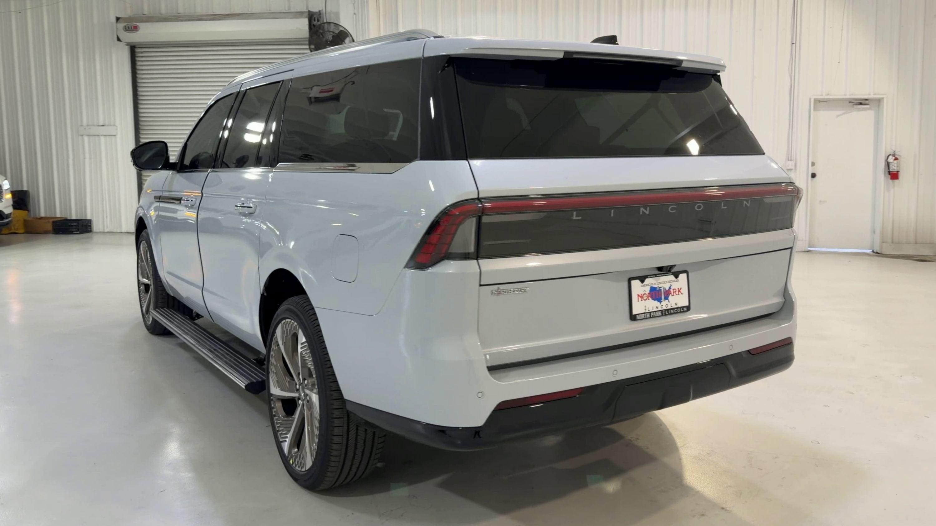 2025 Lincoln Navigator L Black Label