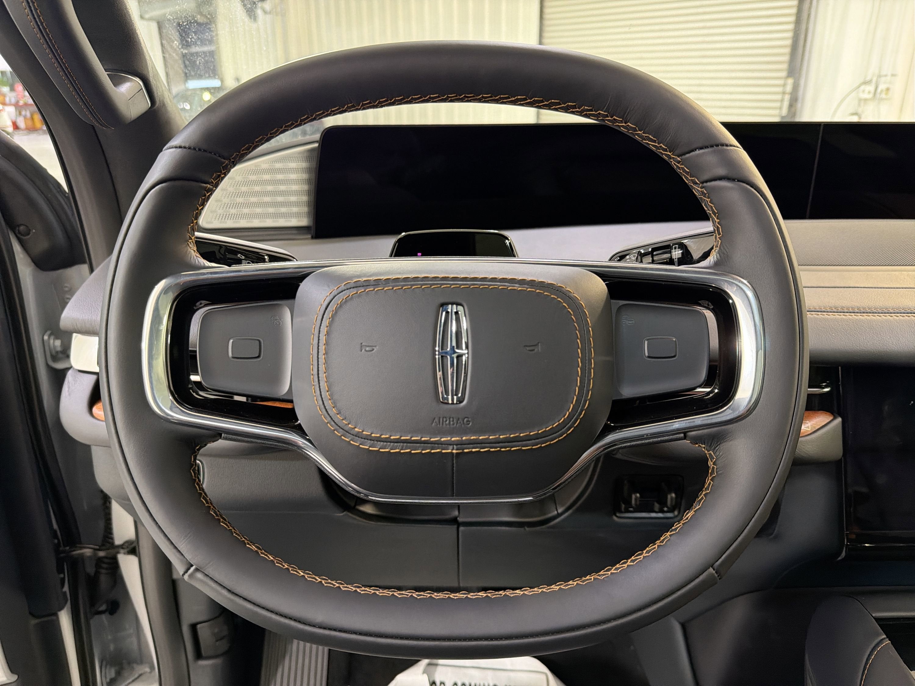 2025 Lincoln Navigator L Black Label