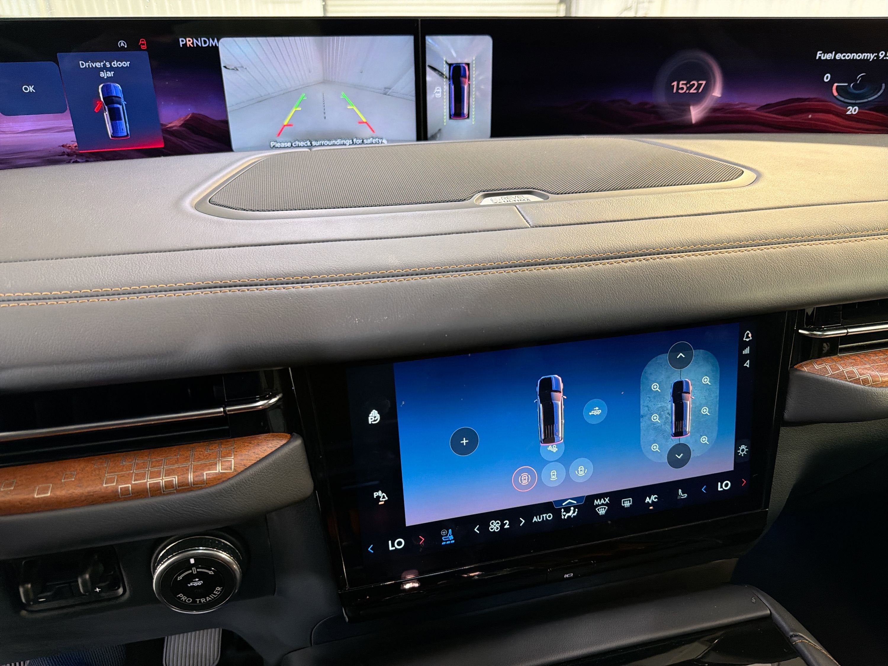 2025 Lincoln Navigator L Black Label