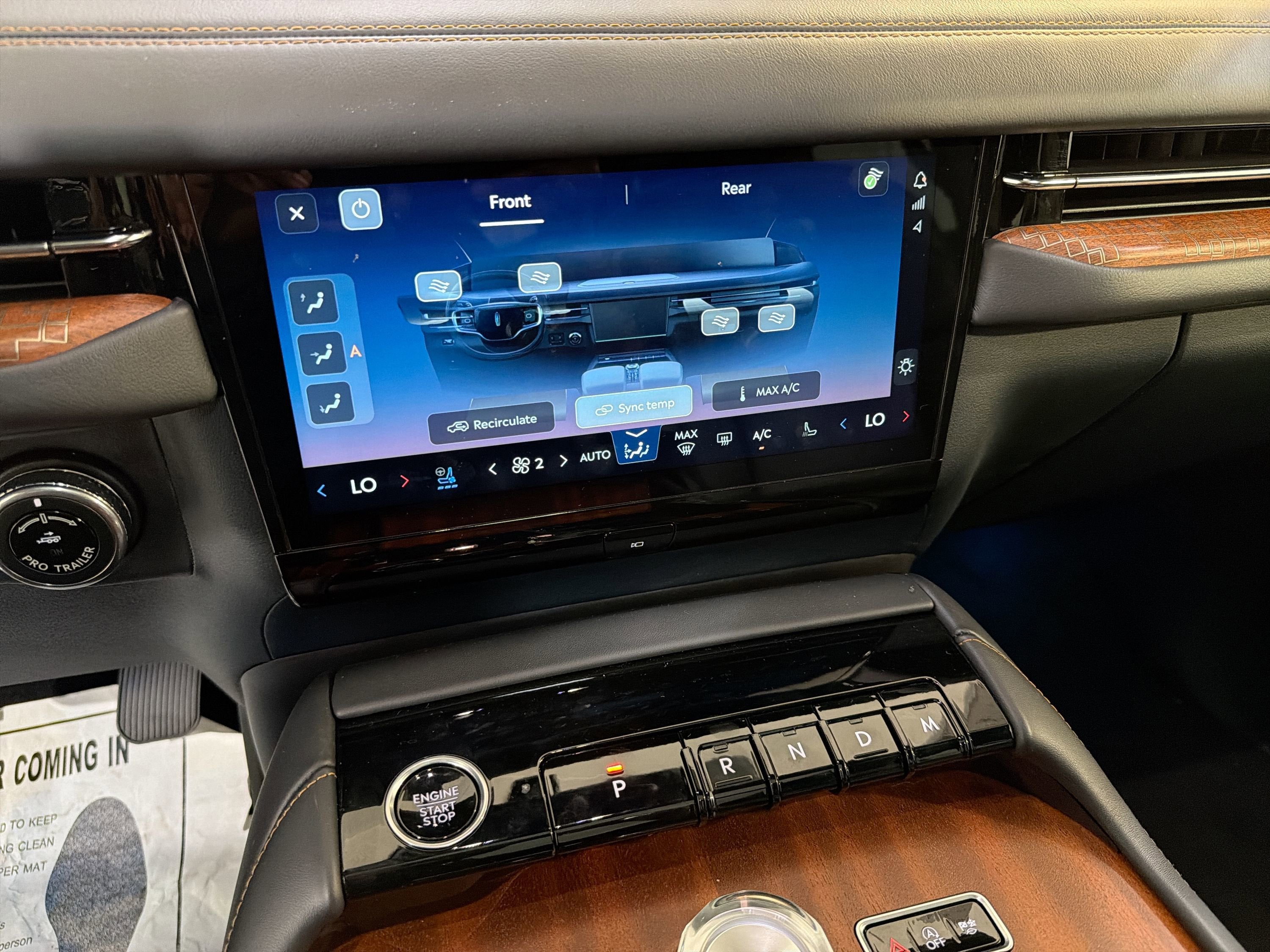 2025 Lincoln Navigator L Black Label