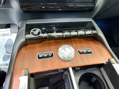 2025 Lincoln Navigator L Black Label