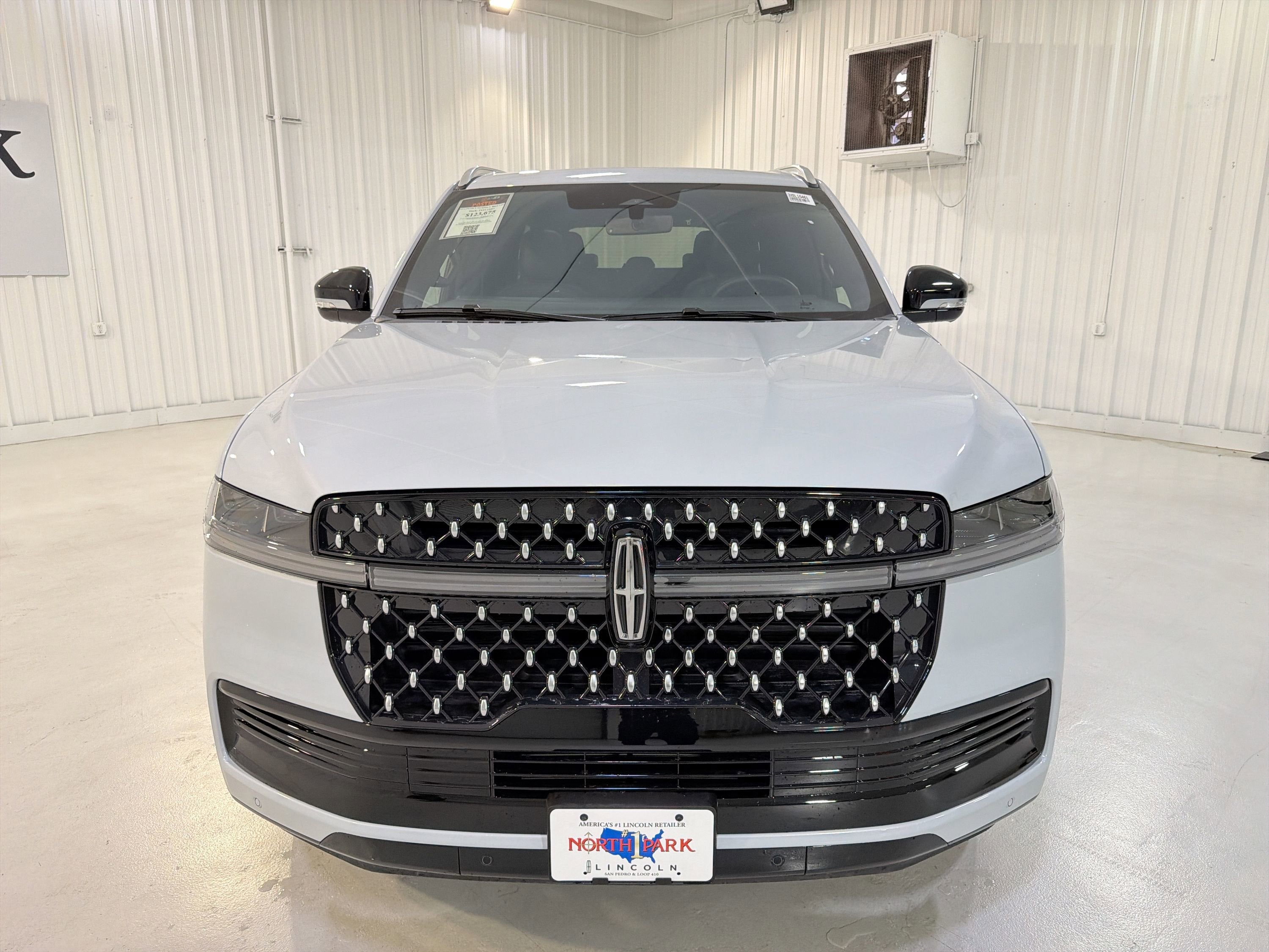 2025 Lincoln Navigator L Black Label