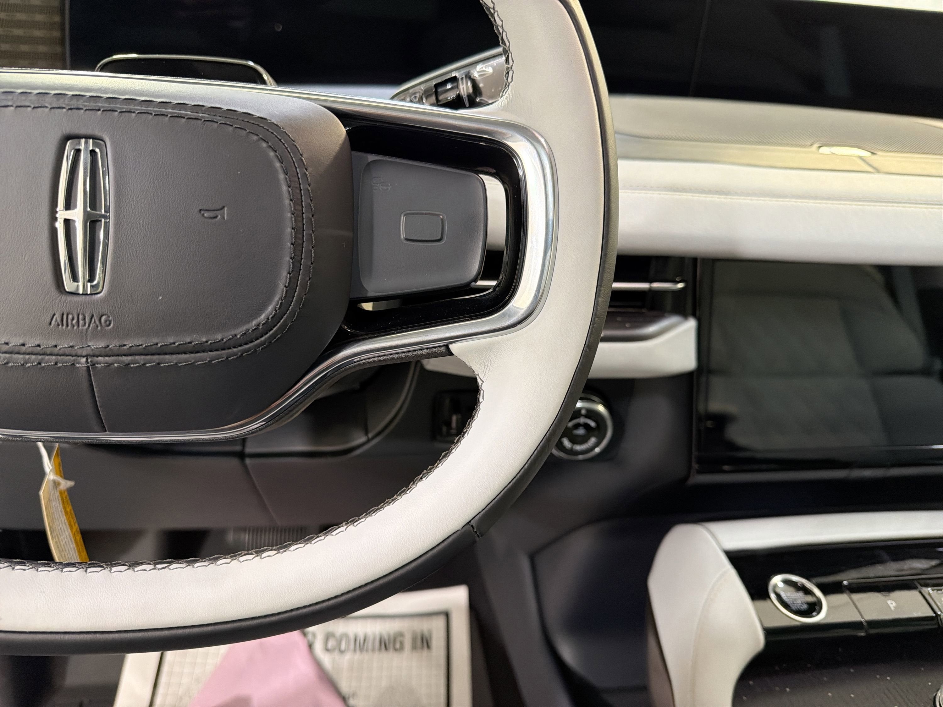 2025 Lincoln Navigator L Black Label