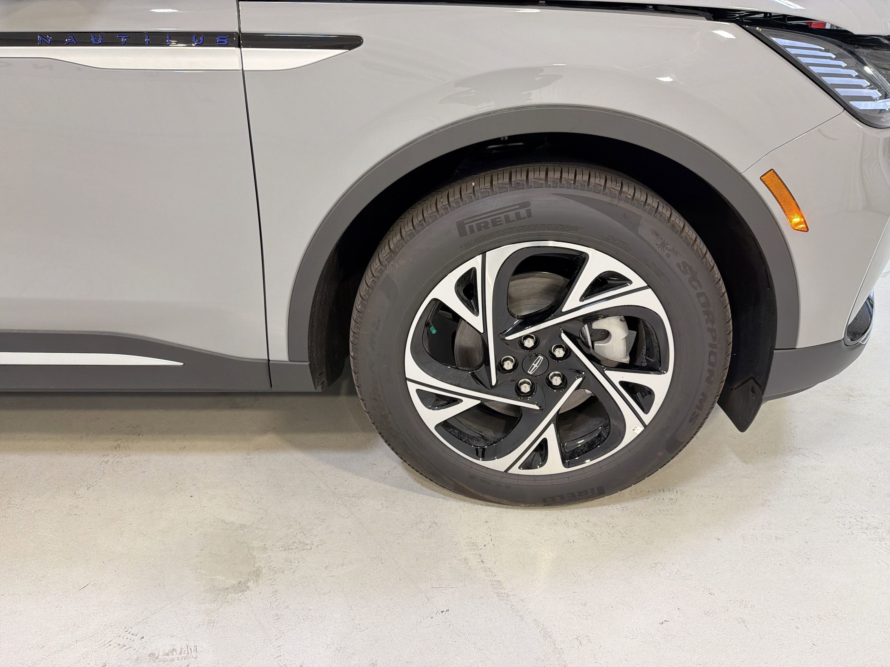 2026 Lincoln Nautilus Premiere Hybrid