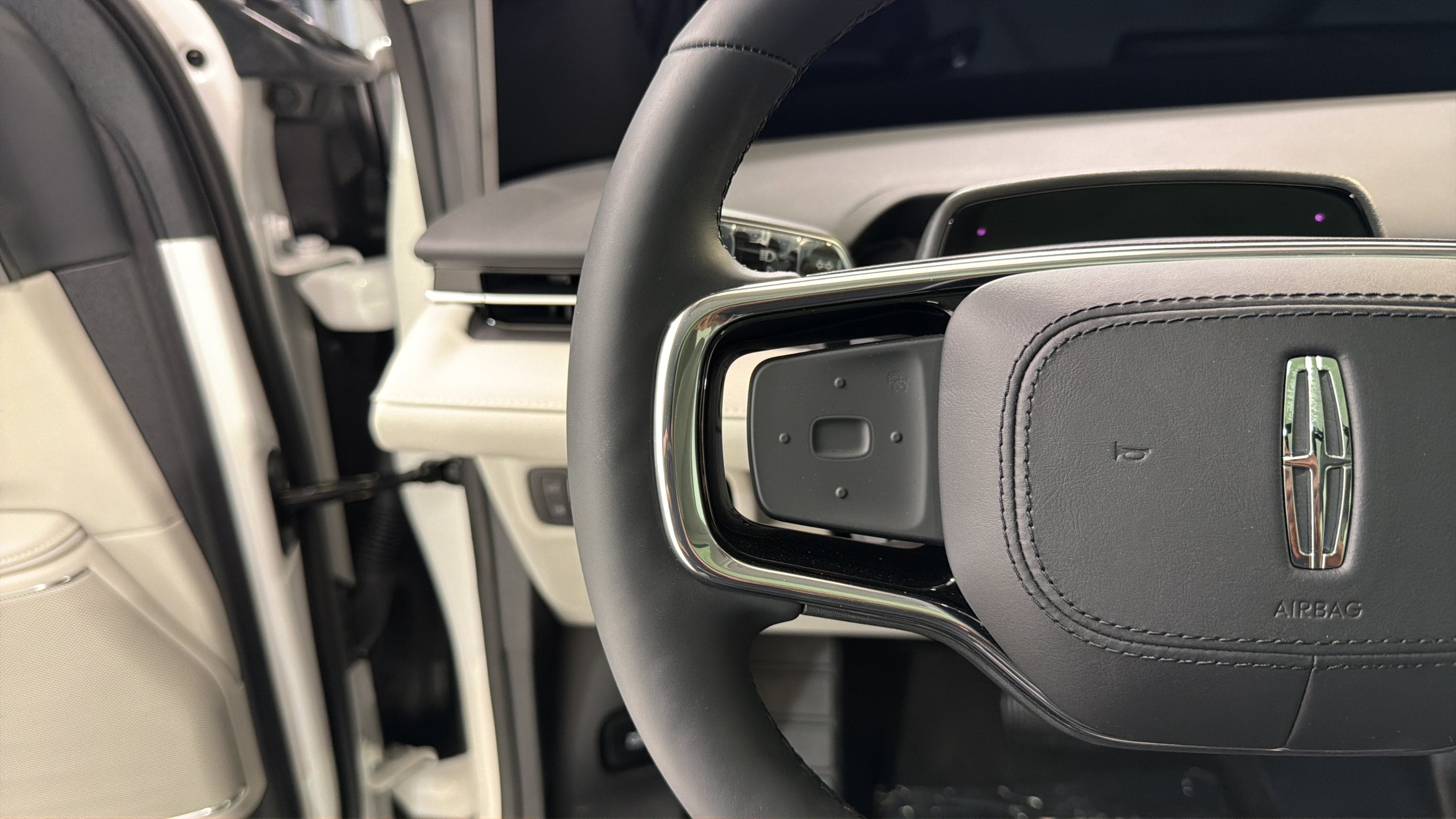2026 Lincoln Nautilus Premiere Hybrid