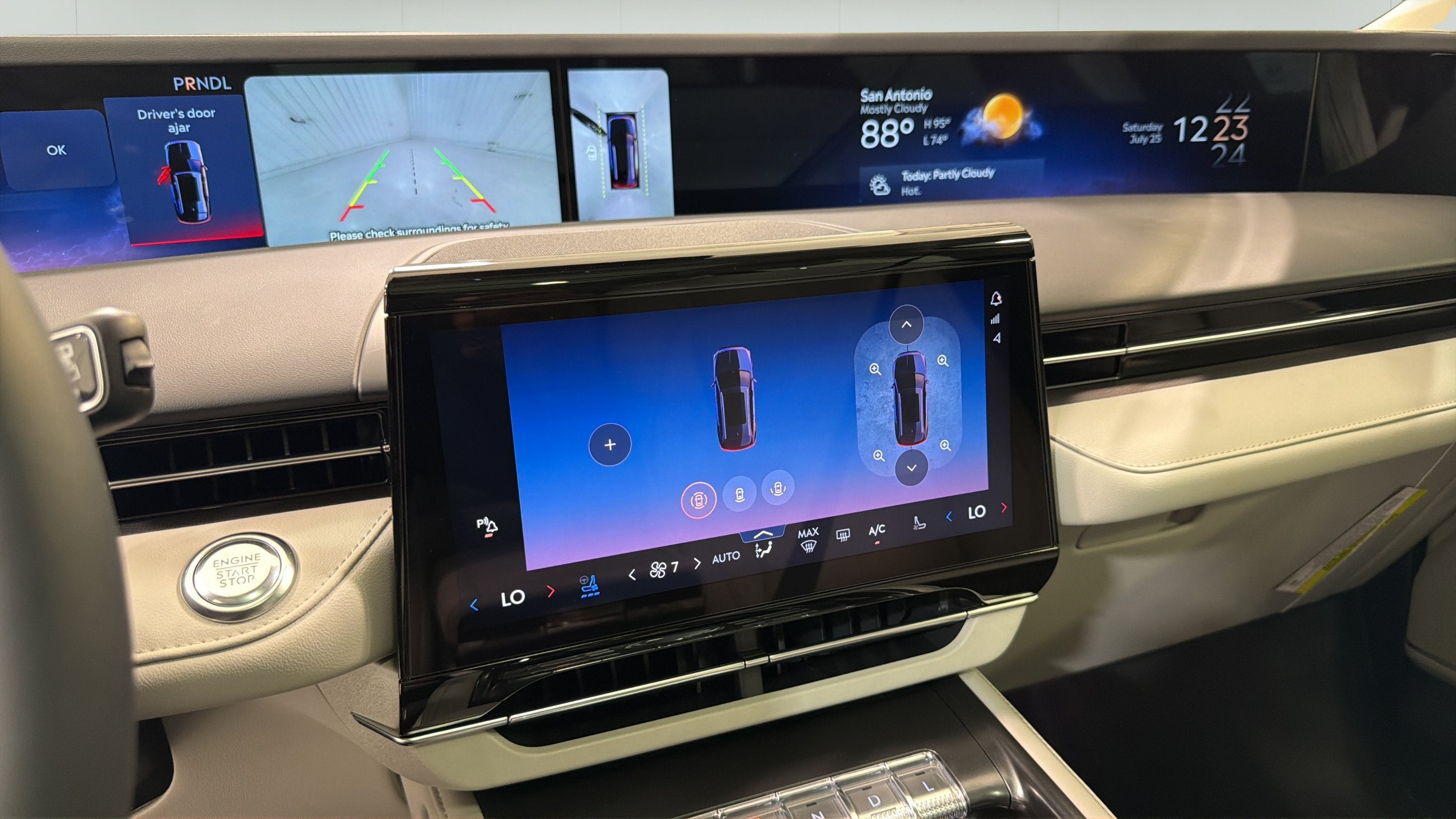2026 Lincoln Nautilus Premiere Hybrid