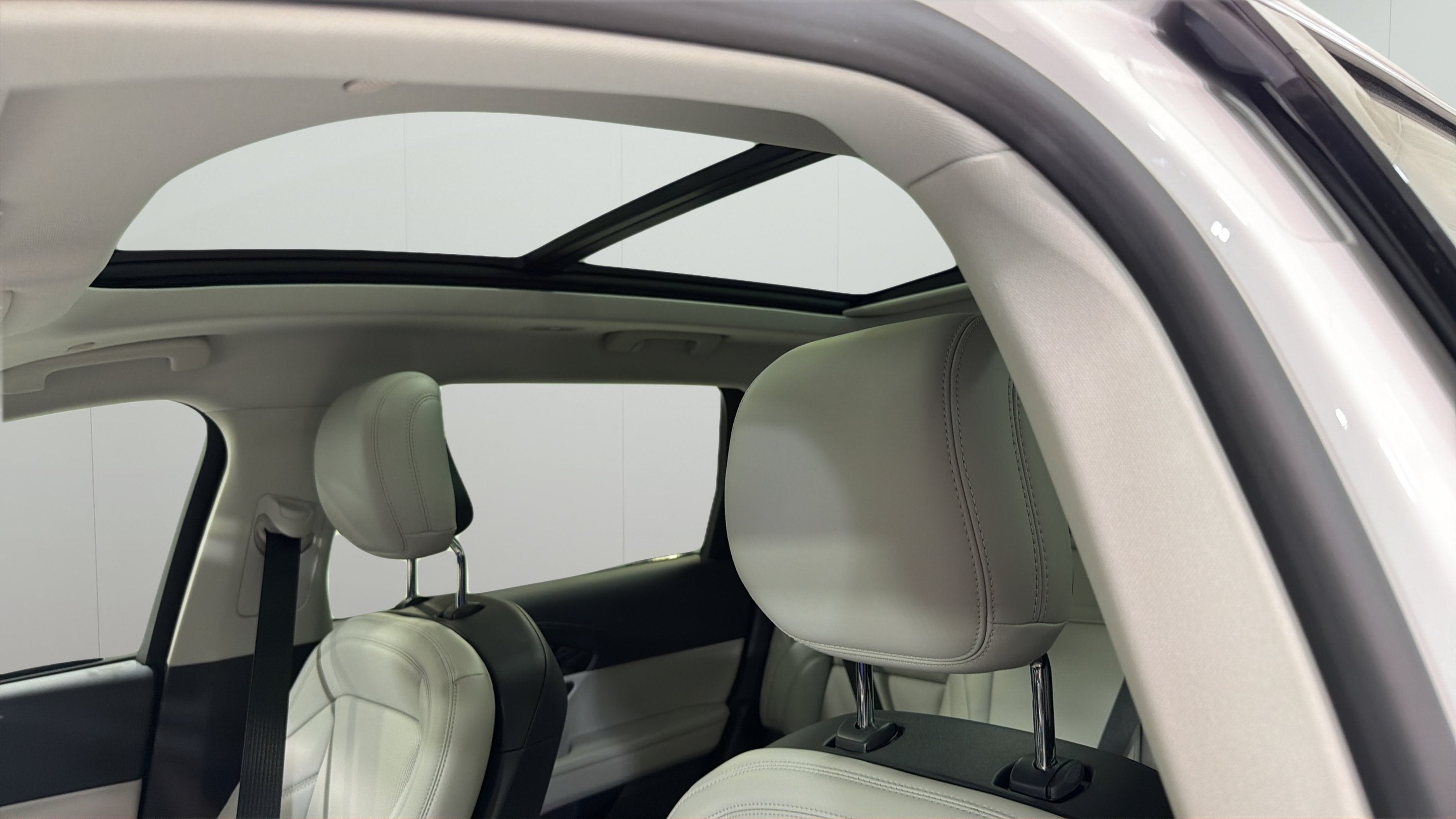 2026 Lincoln Nautilus Premiere Hybrid