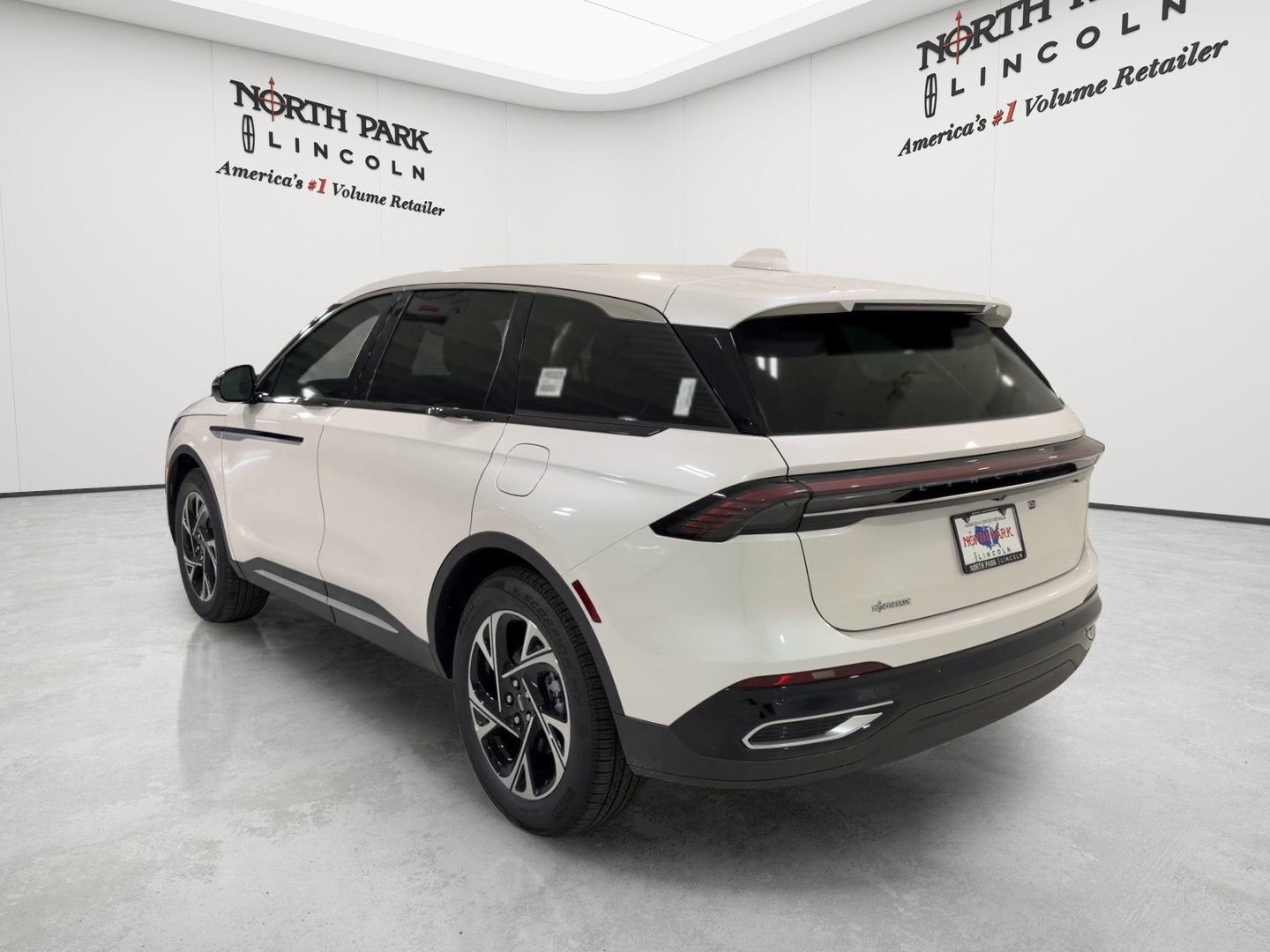 2026 Lincoln Nautilus Premiere Hybrid