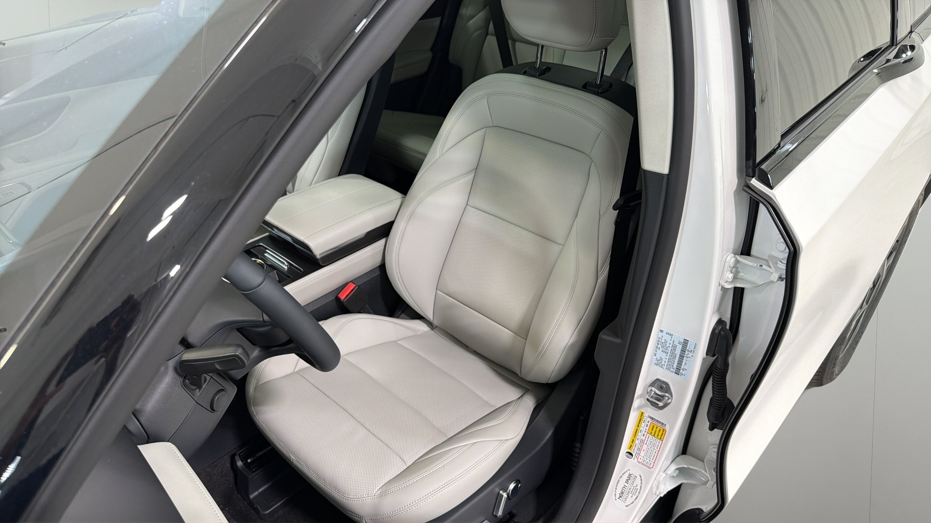 2026 Lincoln Nautilus Premiere Hybrid