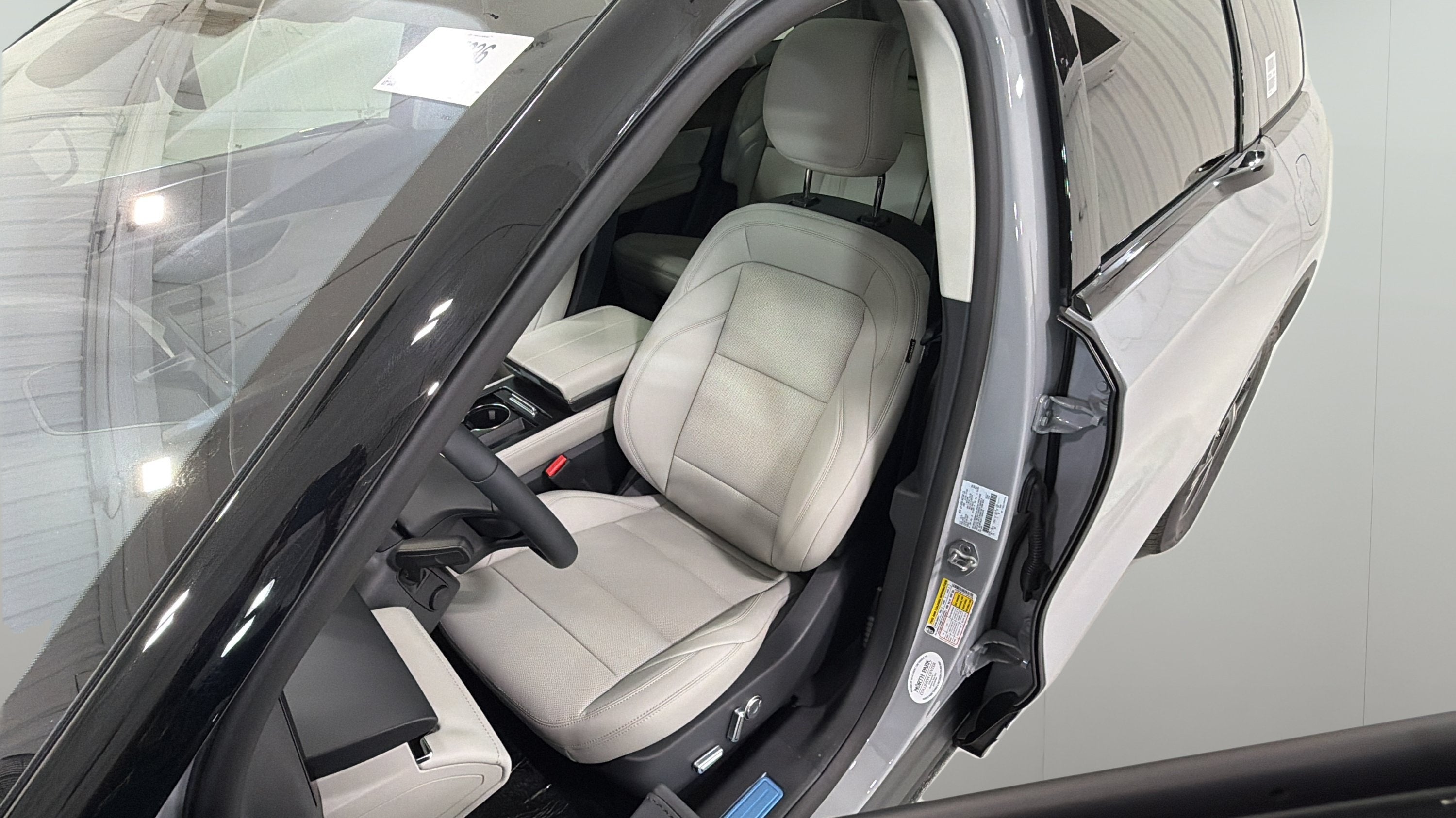 2026 Lincoln Nautilus Premiere Hybrid