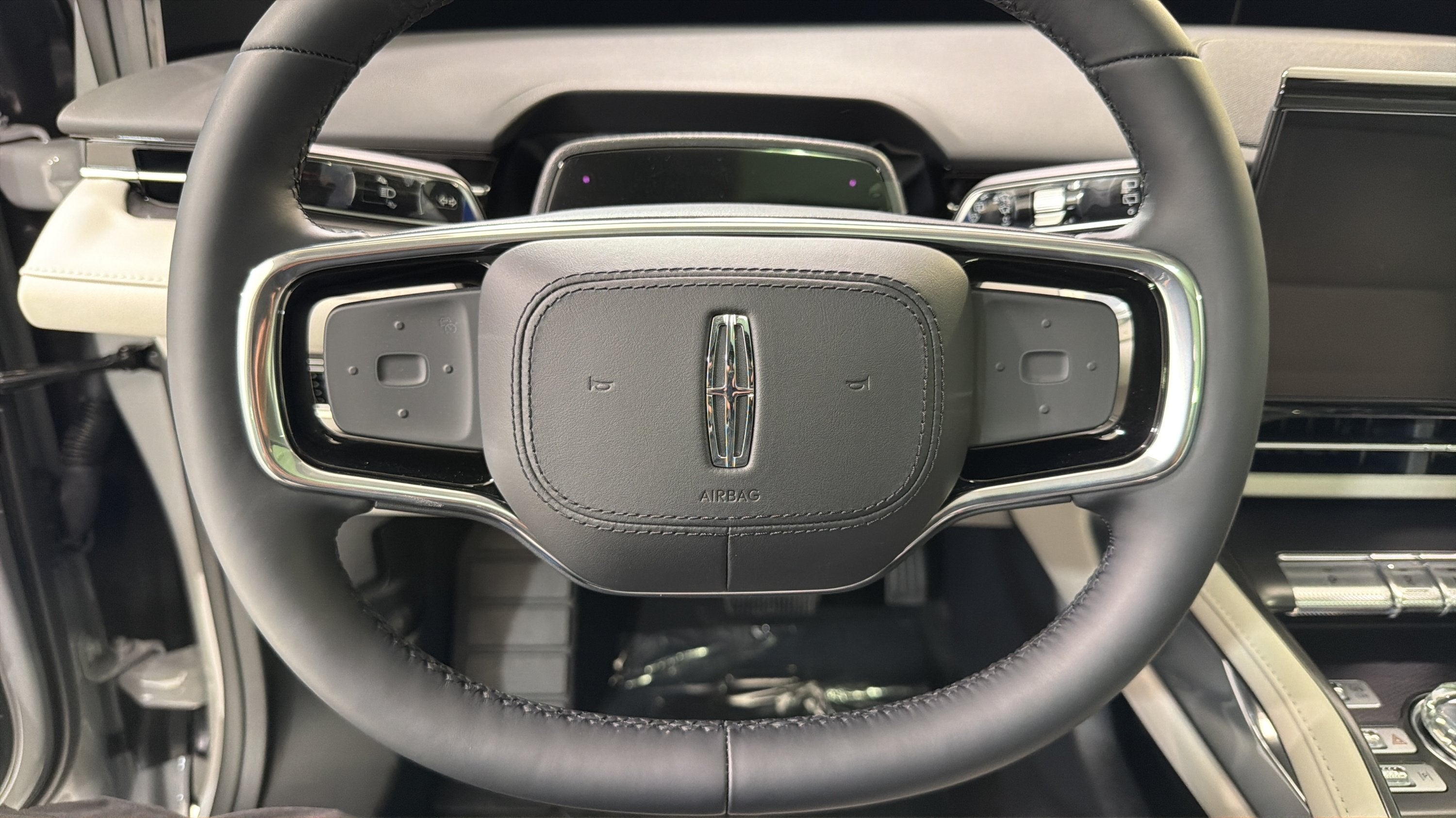 2026 Lincoln Nautilus Premiere Hybrid
