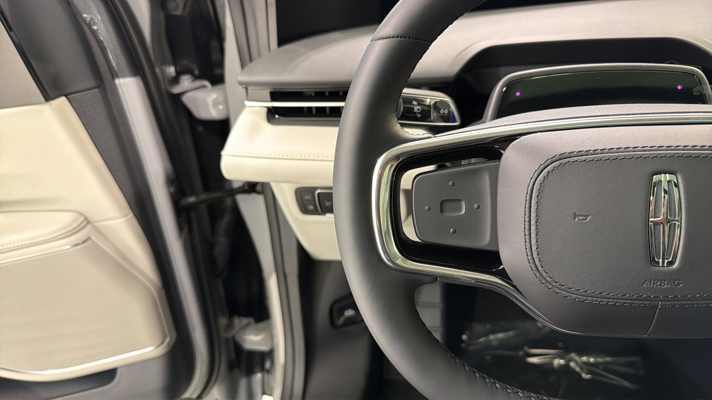 2026 Lincoln Nautilus Premiere Hybrid