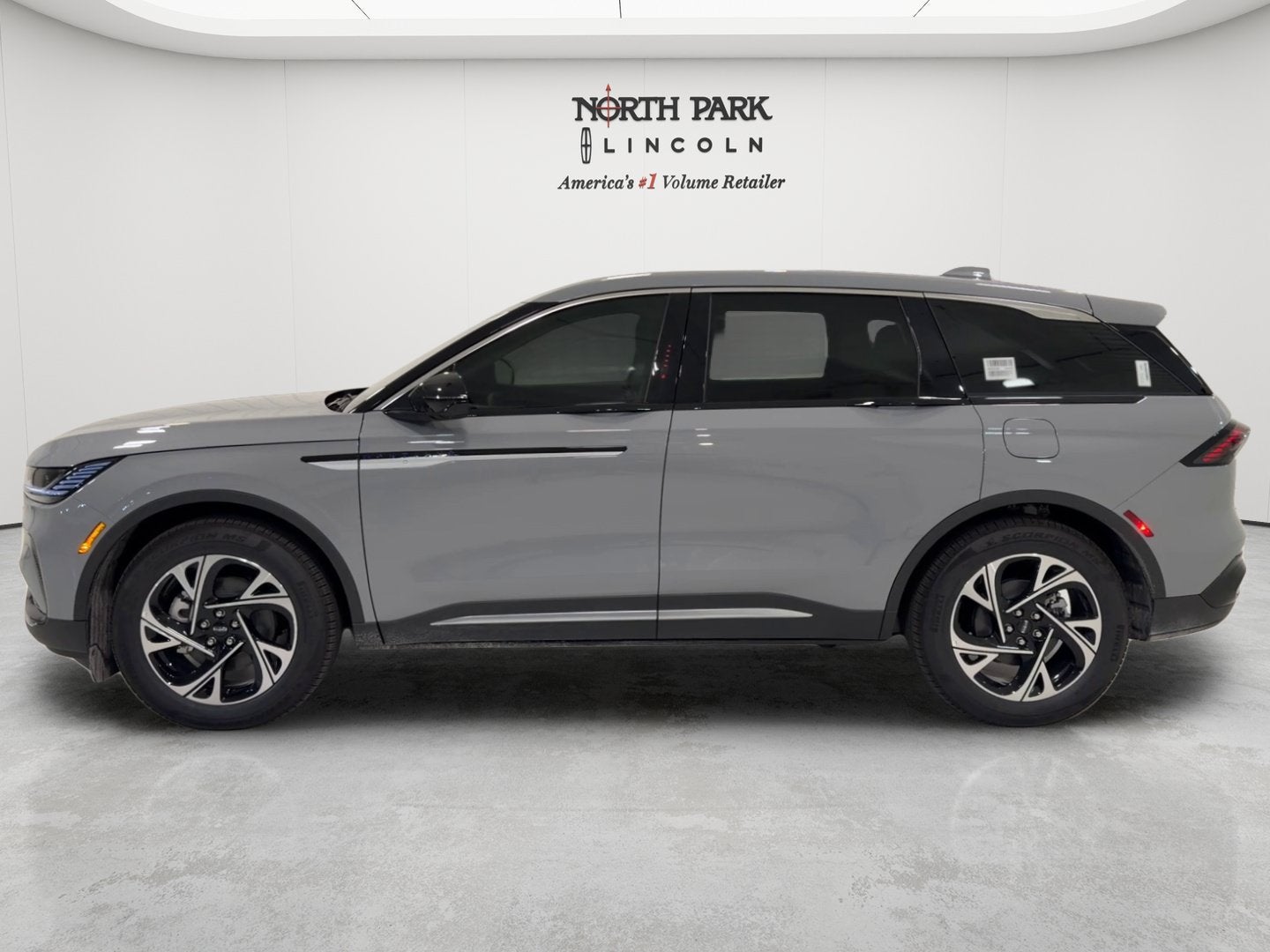 2026 Lincoln Nautilus Premiere Hybrid