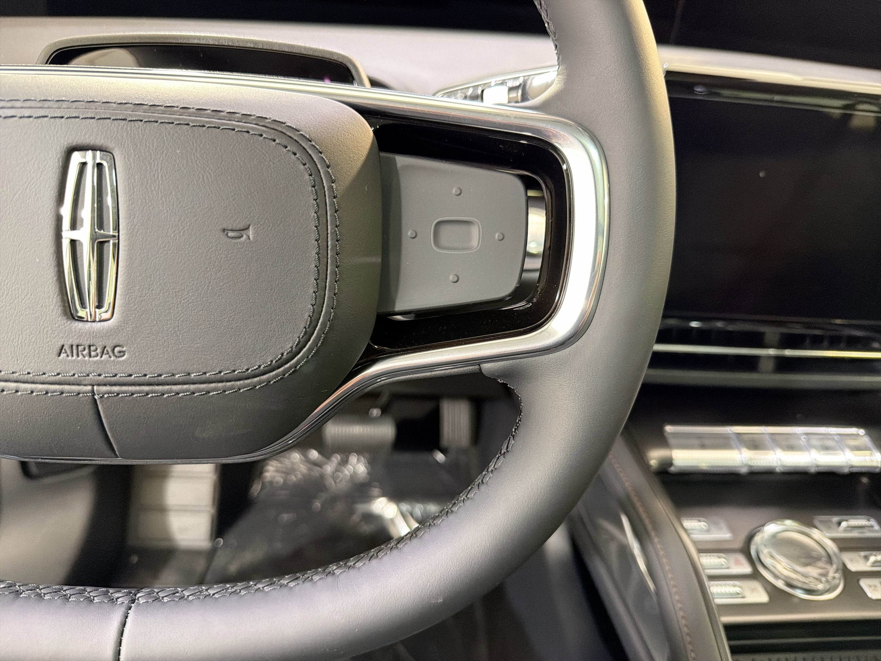 2026 Lincoln Nautilus Premiere Hybrid