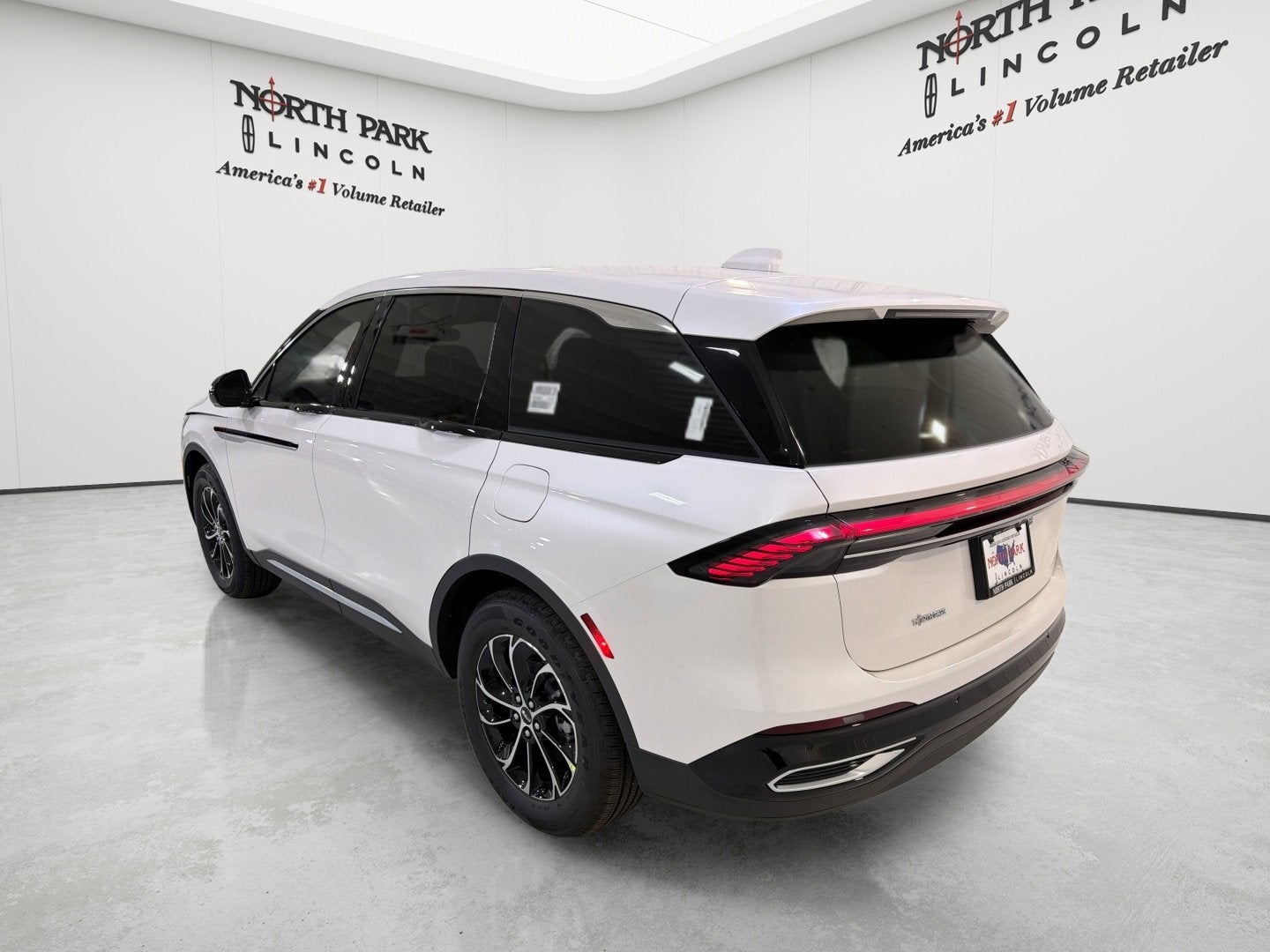 2026 Lincoln Nautilus Premiere Hybrid
