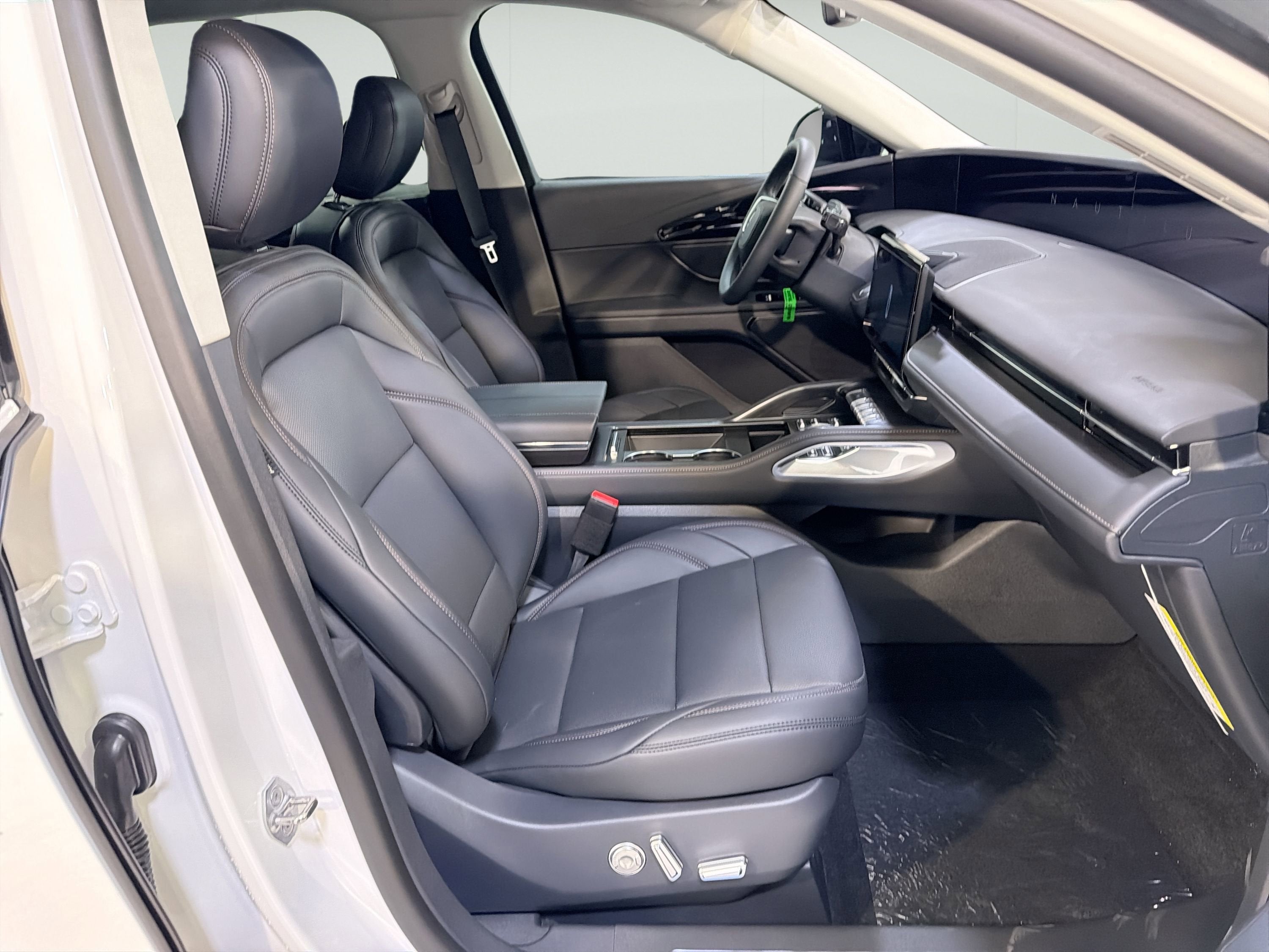 2026 Lincoln Nautilus Premiere Hybrid