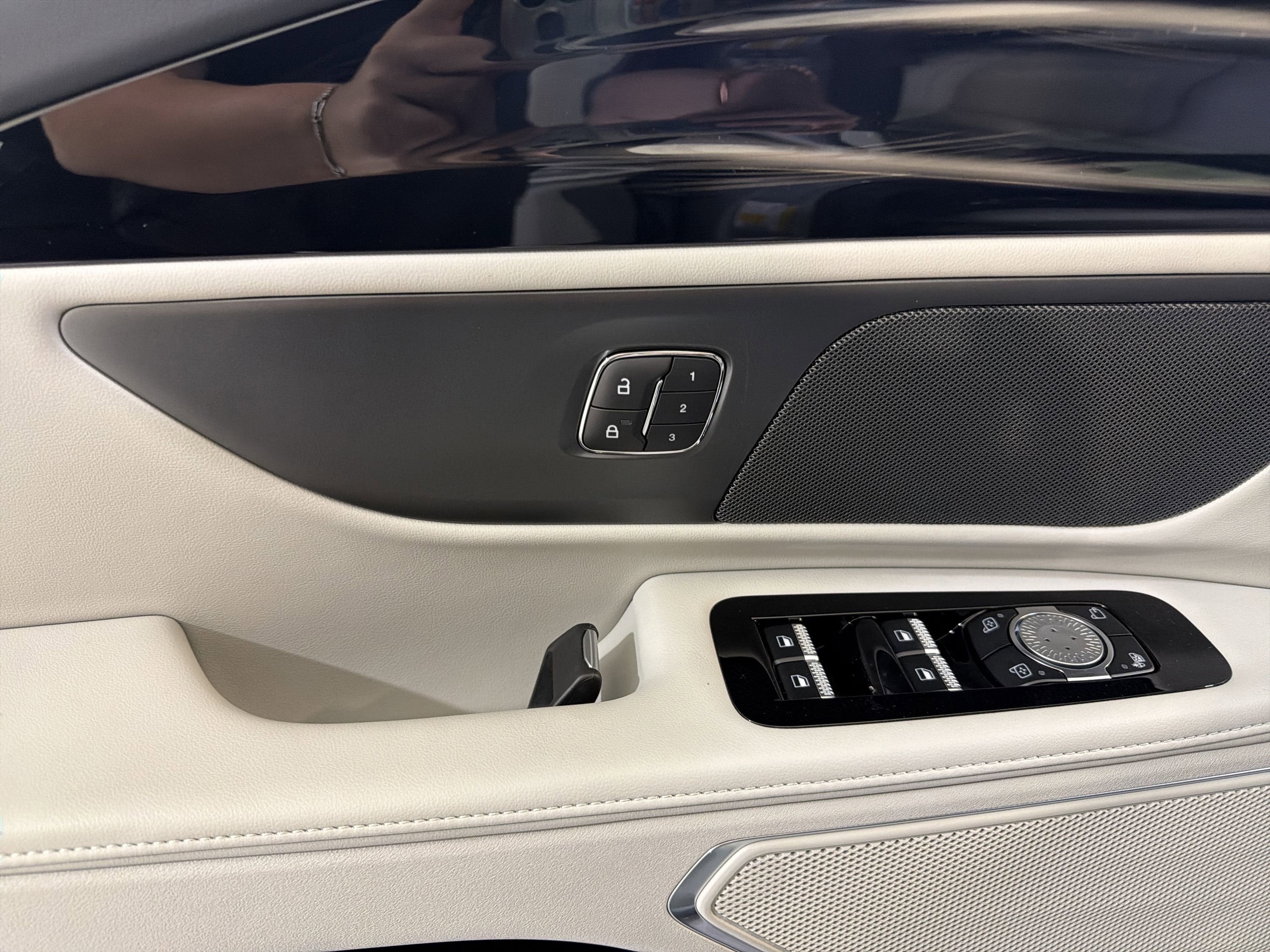 2026 Lincoln Nautilus Premiere Hybrid