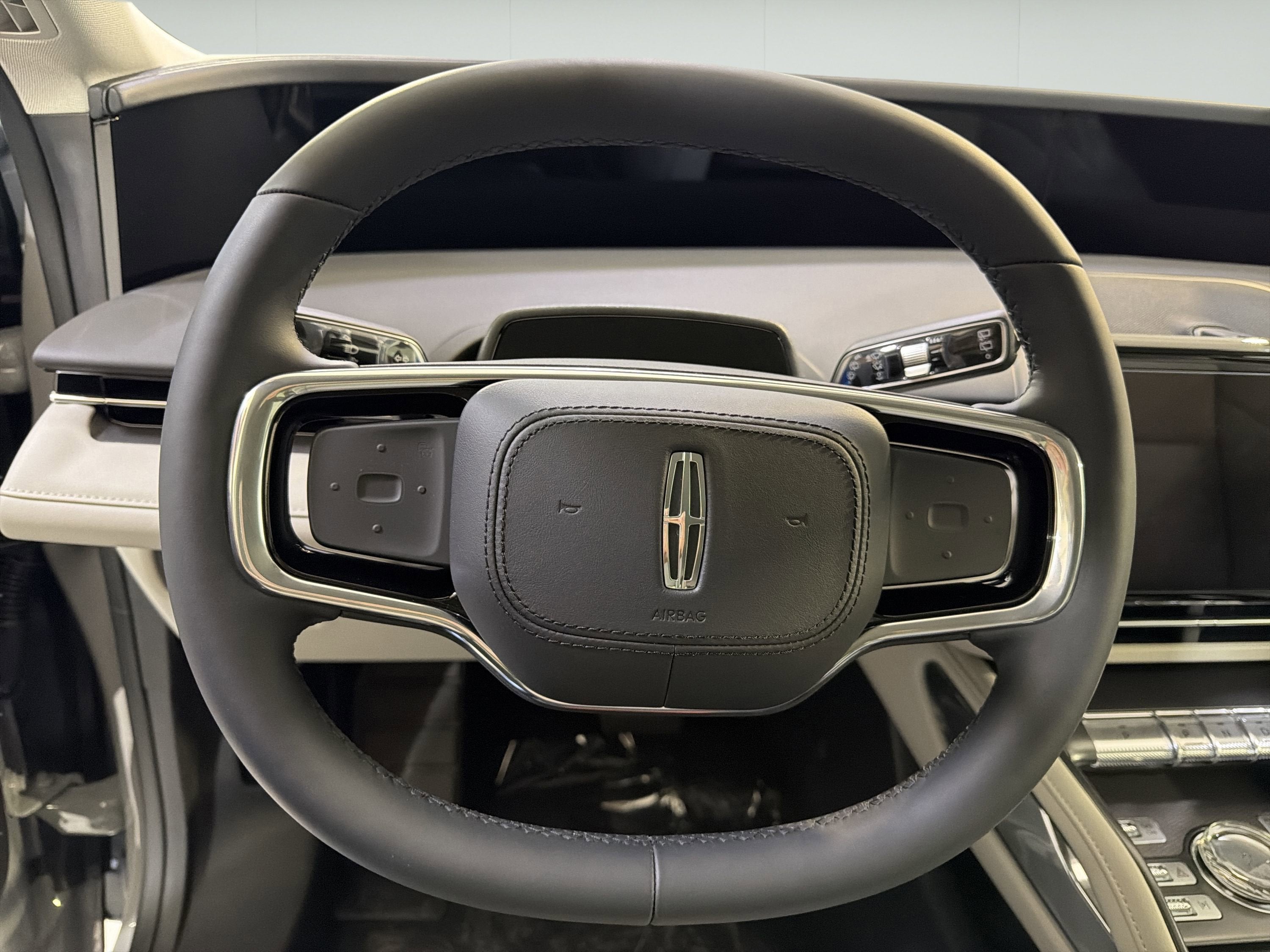 2026 Lincoln Nautilus Premiere Hybrid
