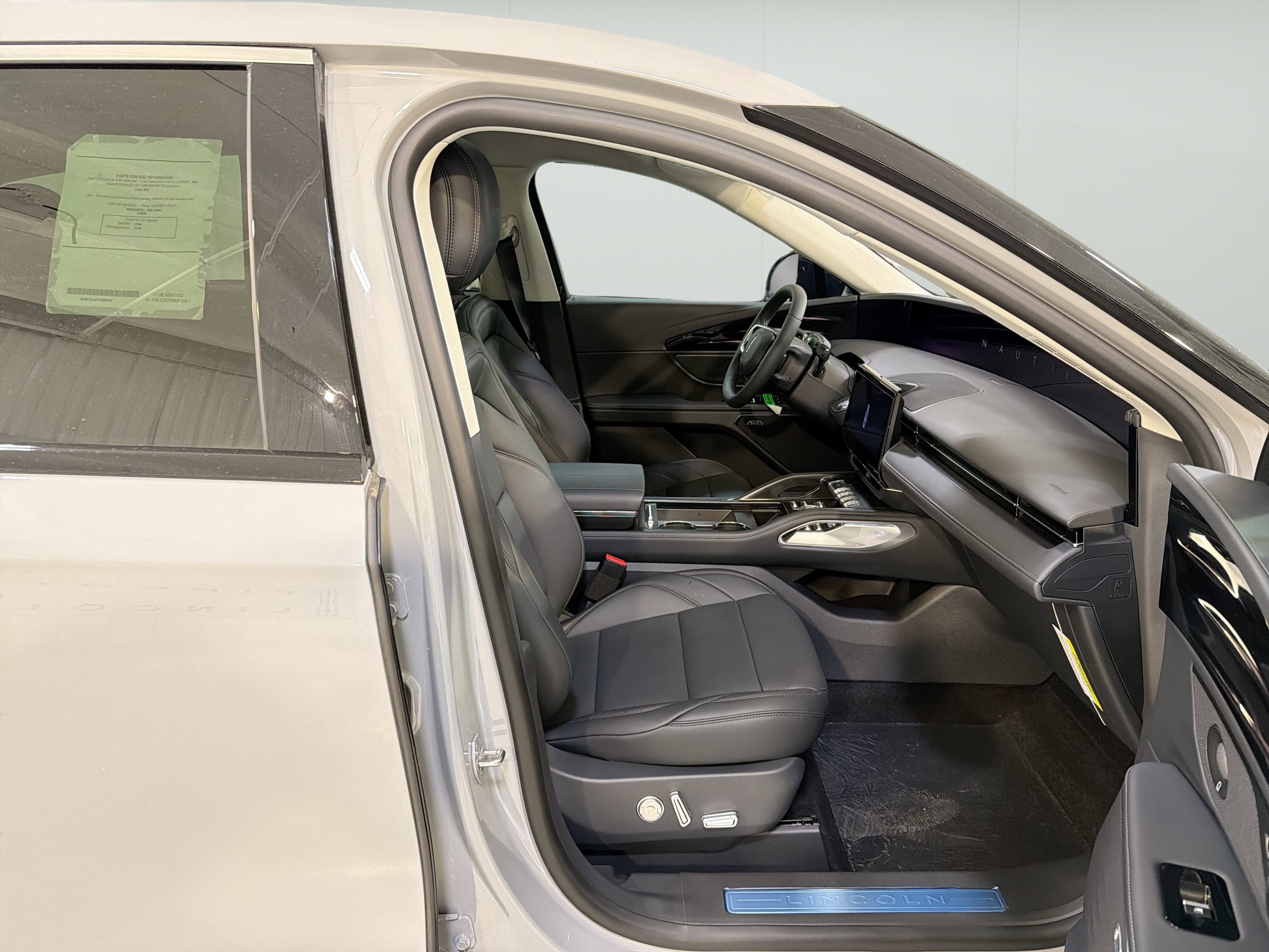 2026 Lincoln Nautilus Premiere Hybrid