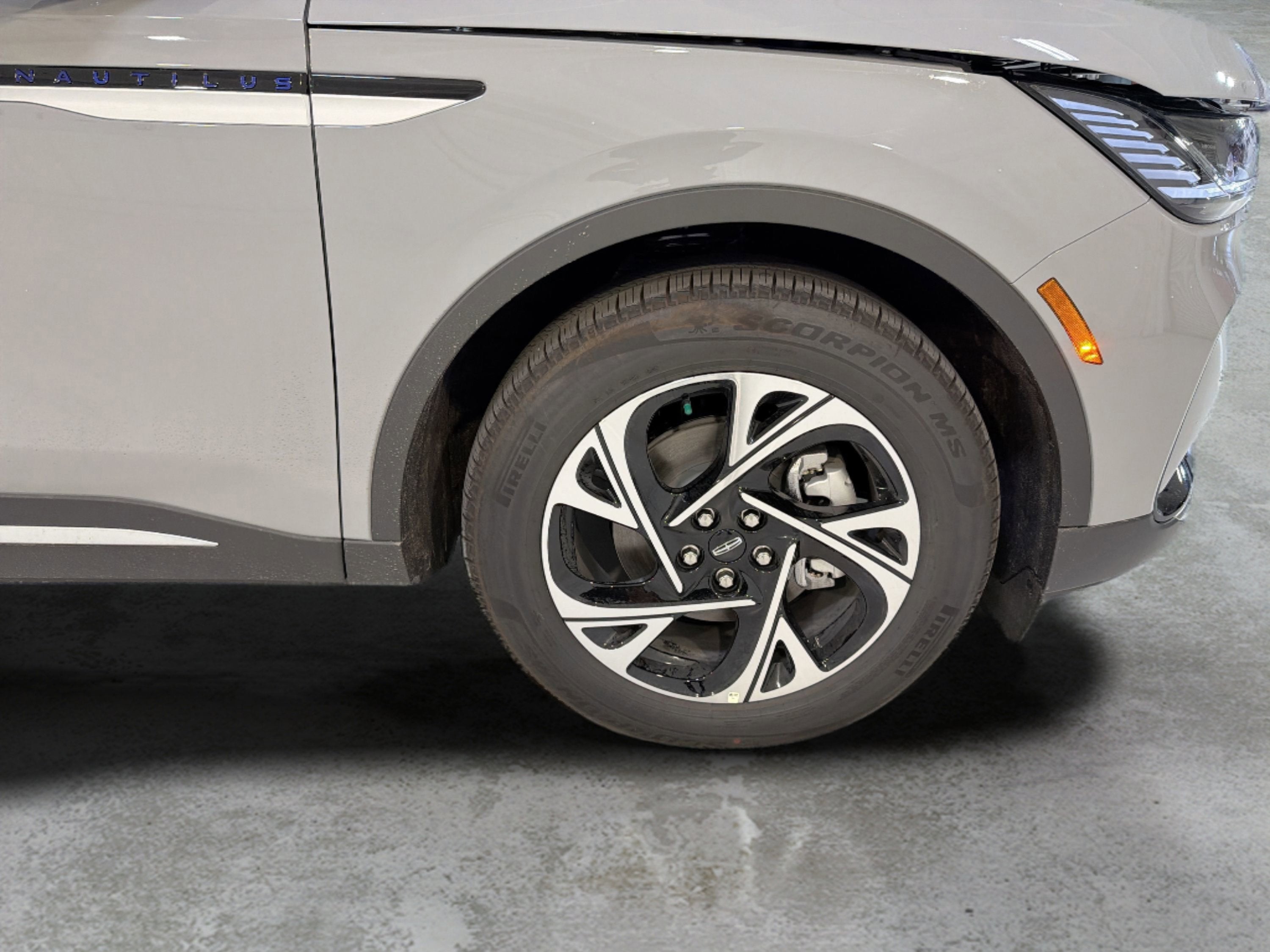 2026 Lincoln Nautilus Premiere Hybrid