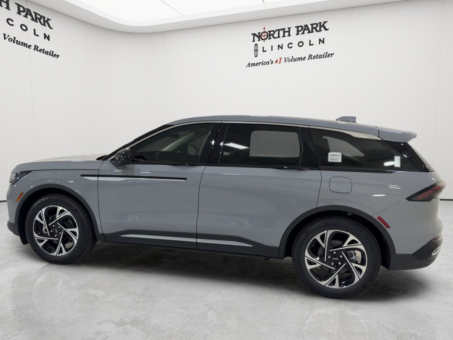 2026 Lincoln Nautilus Premiere Hybrid