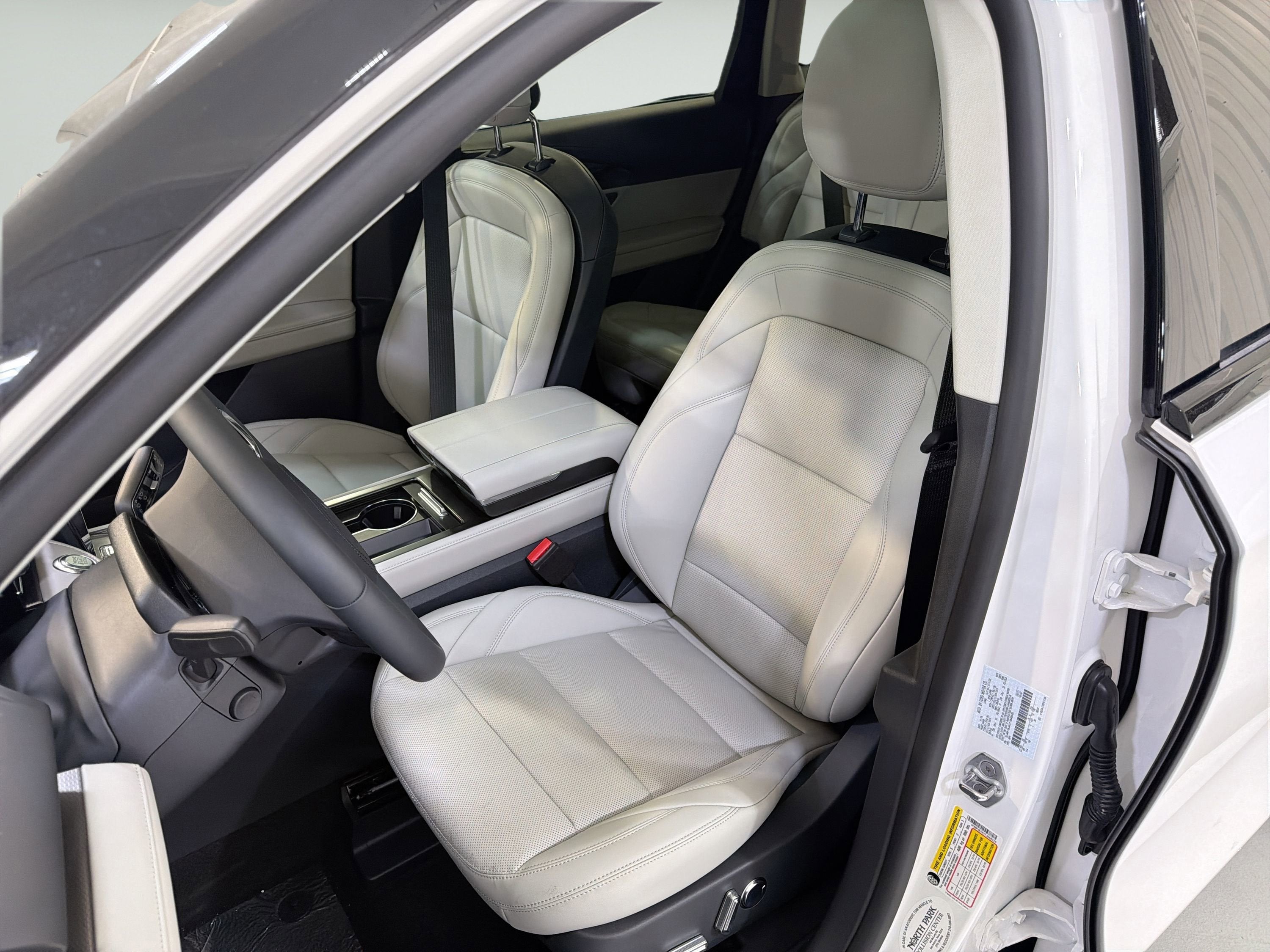 2026 Lincoln Nautilus Premiere Hybrid