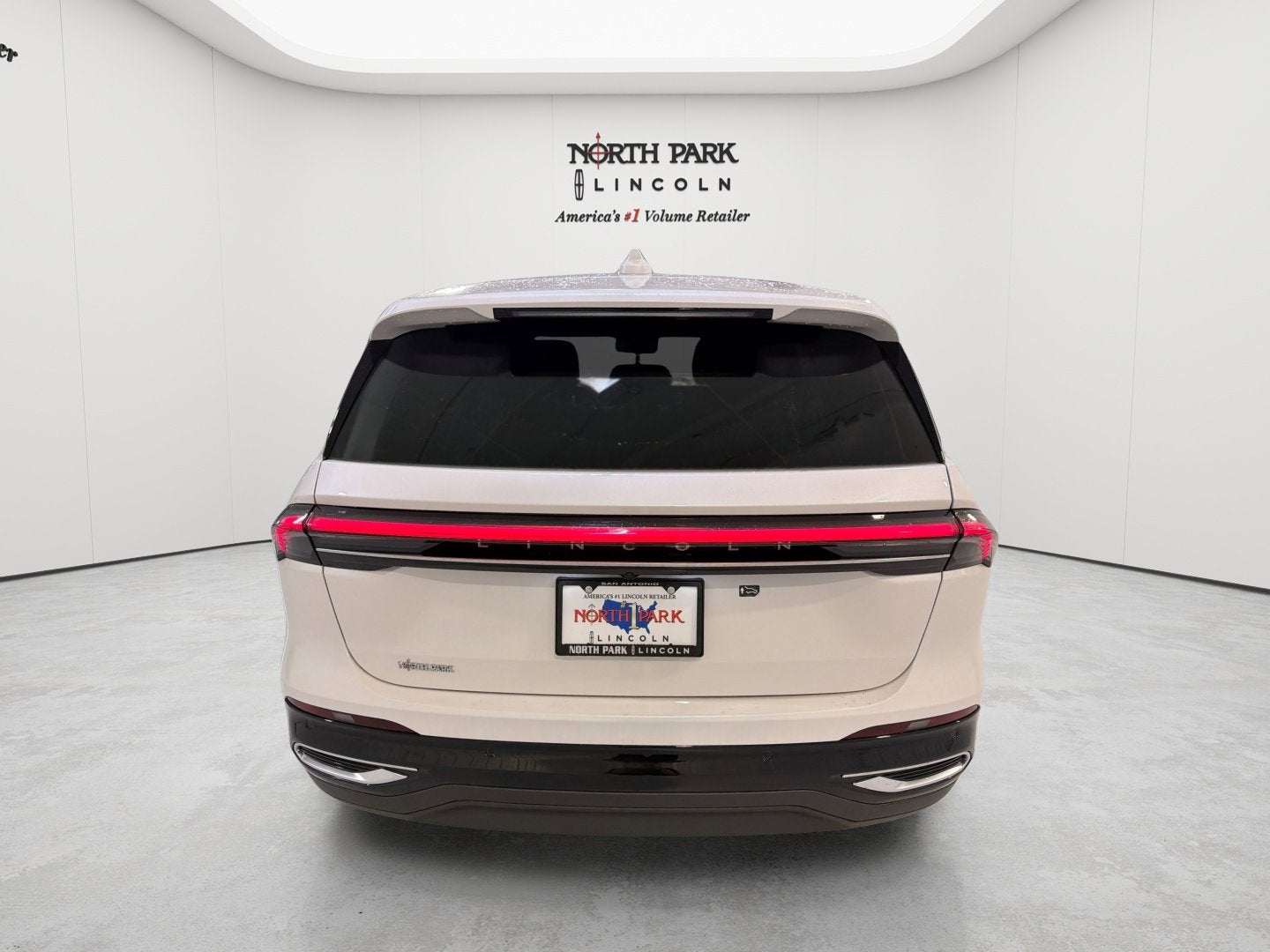 2026 Lincoln Nautilus Premiere Hybrid