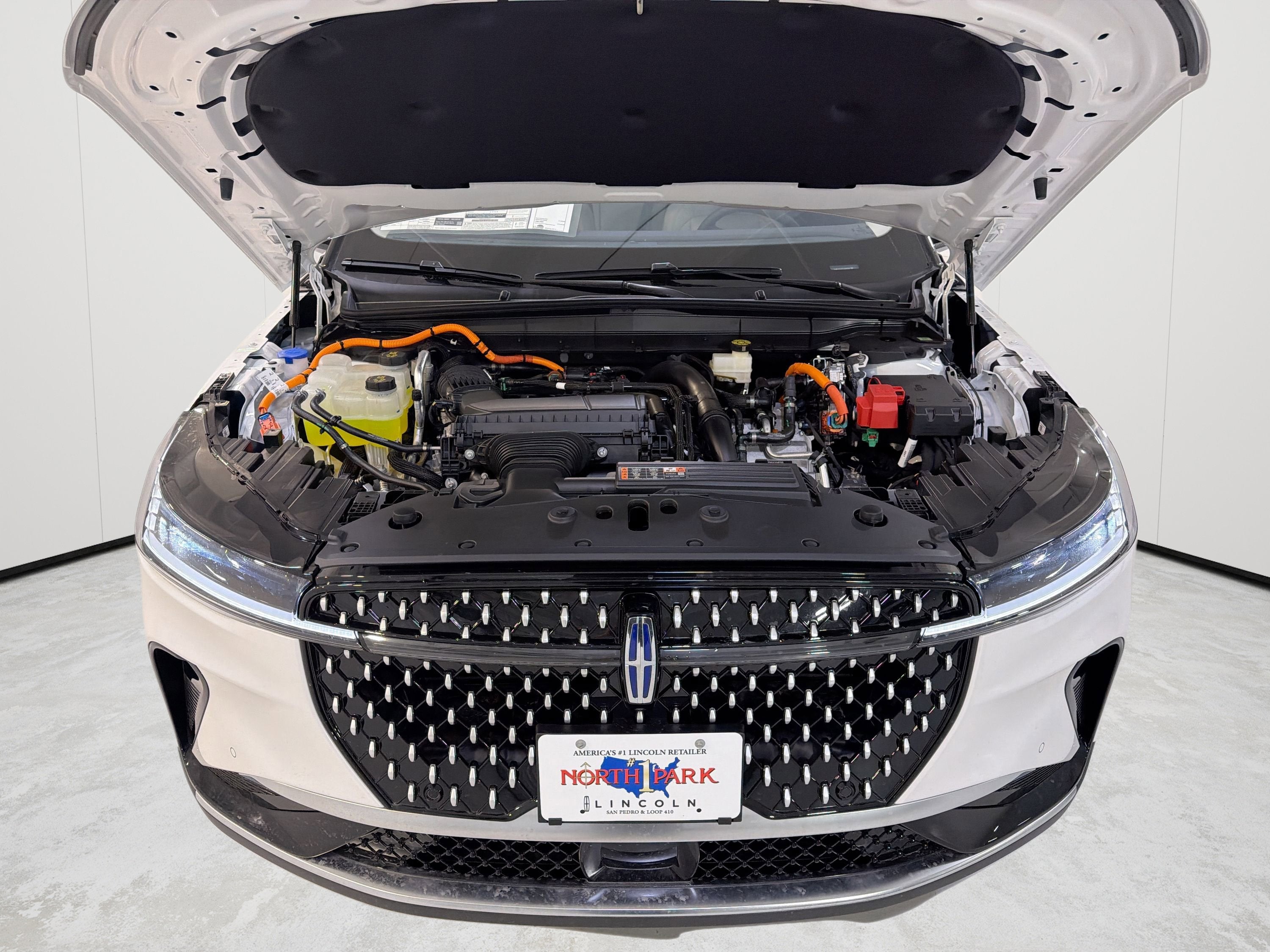 2026 Lincoln Nautilus Premiere Hybrid