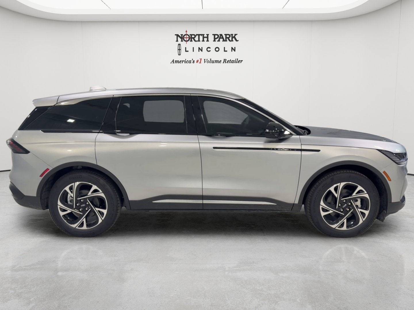 2026 Lincoln Nautilus Premiere Hybrid