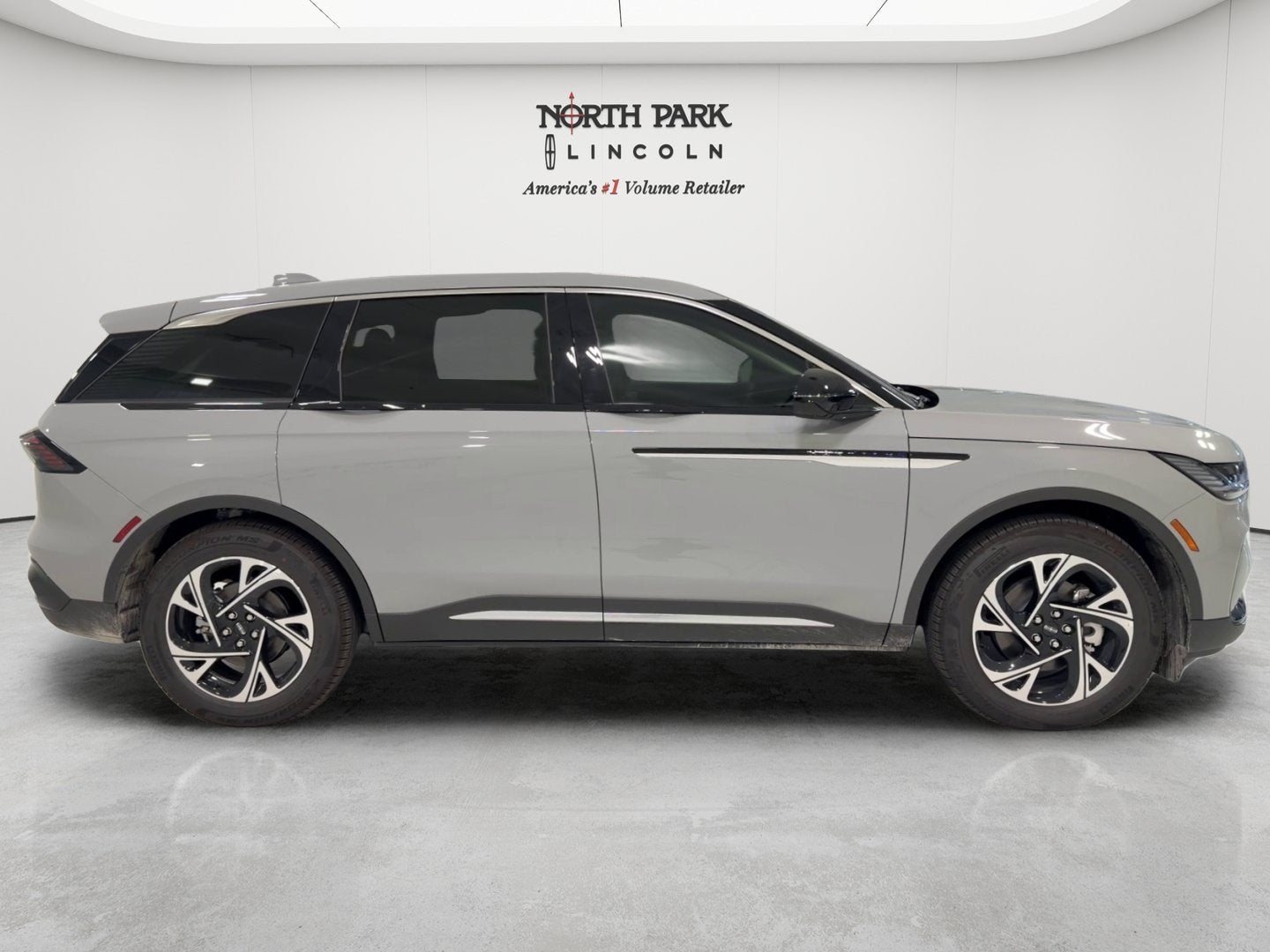 2026 Lincoln Nautilus Premiere Hybrid