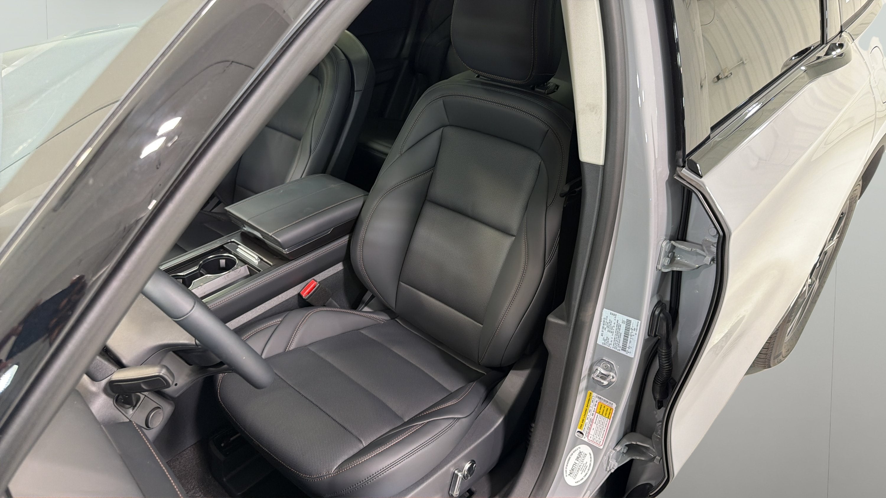 2026 Lincoln Nautilus Premiere Hybrid
