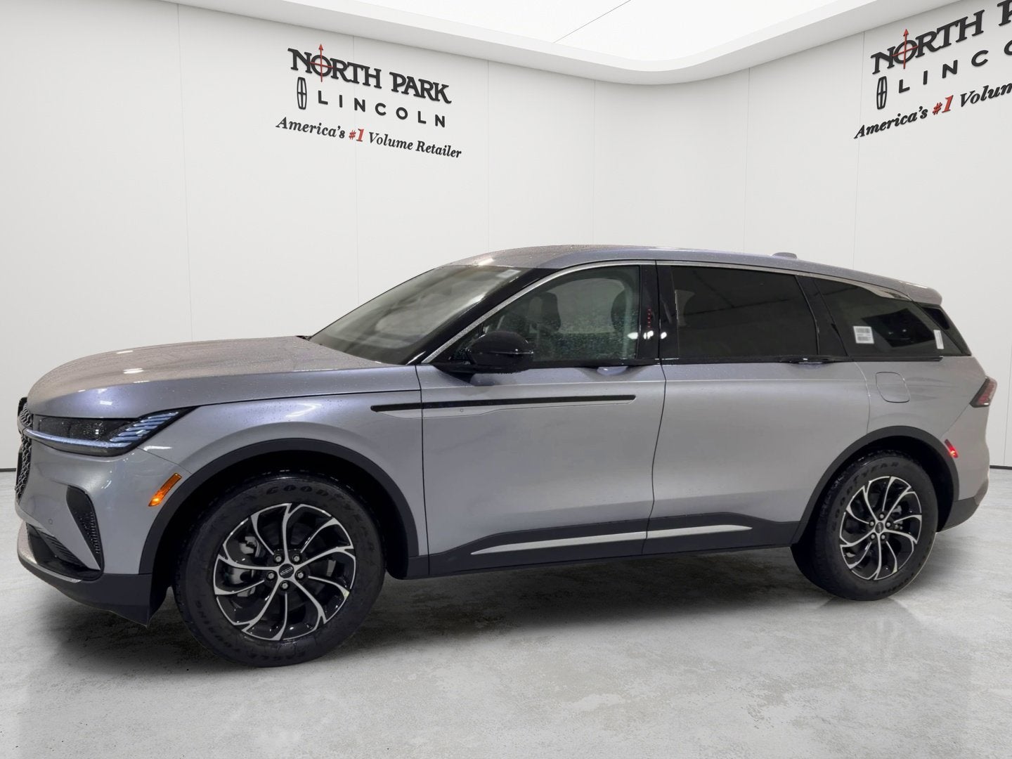 2026 Lincoln Nautilus Premiere Hybrid