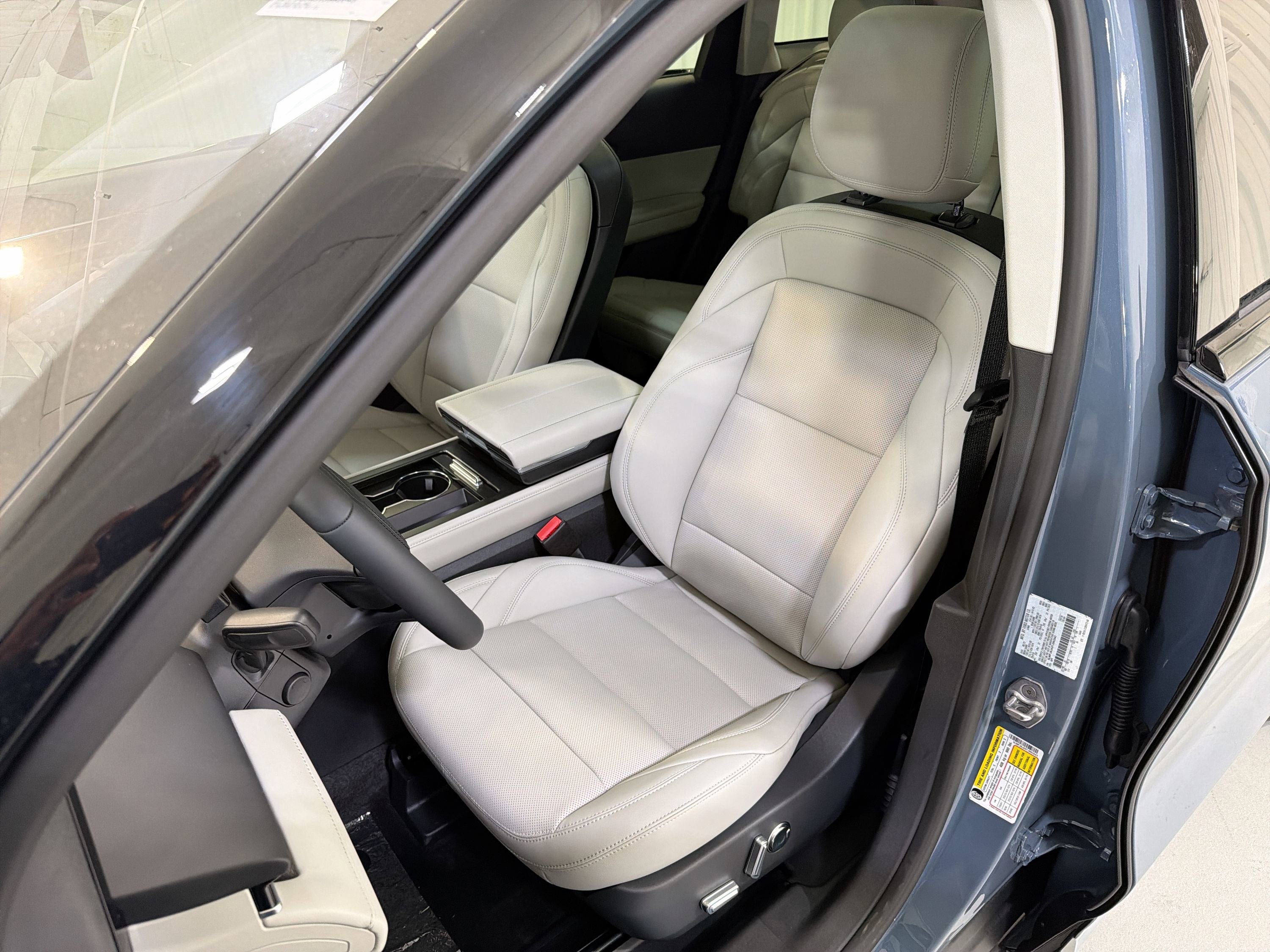 2026 Lincoln Nautilus Premiere Hybrid