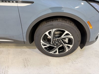 2026 Lincoln Nautilus Premiere Hybrid